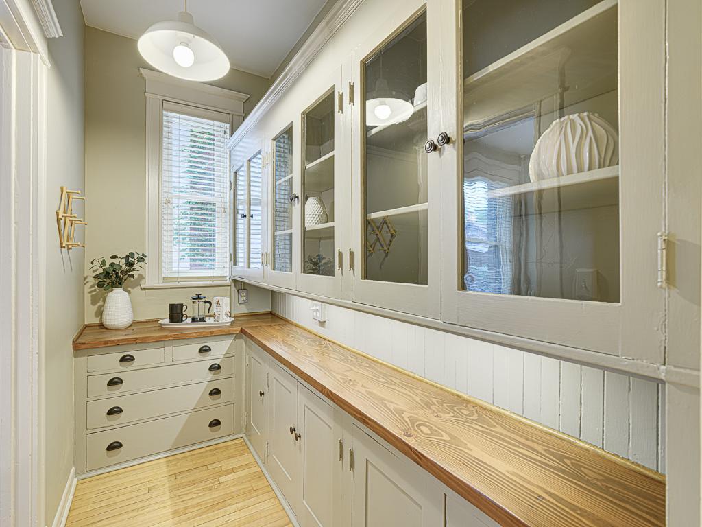 11 Summit Court Unit: 10