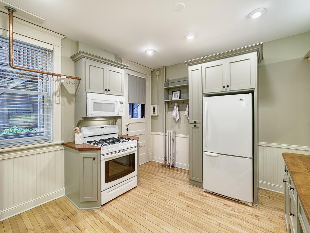 11 Summit Court Unit: 10