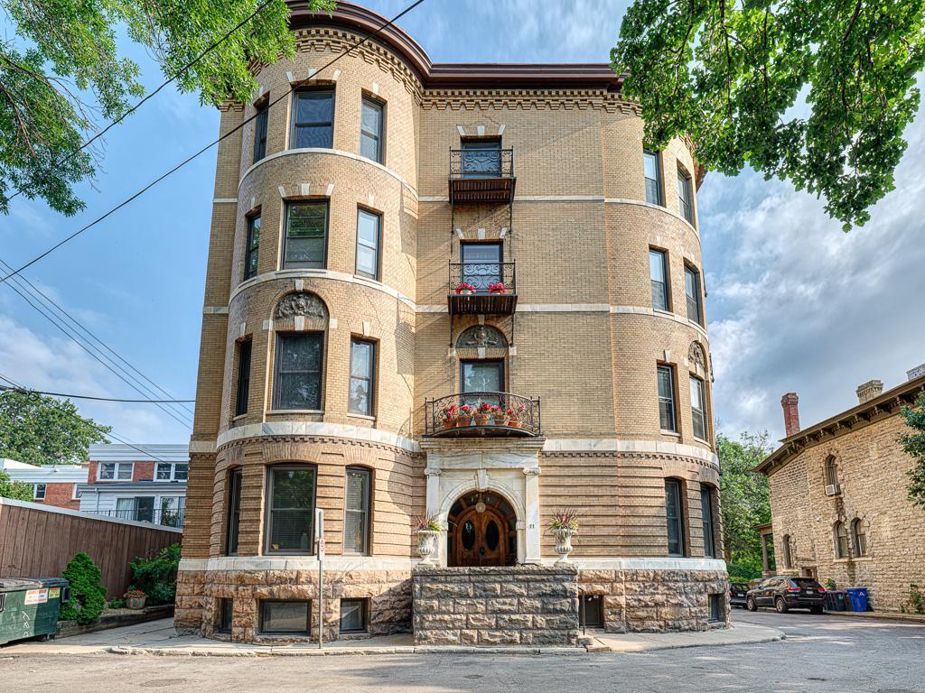 11 Summit Court Unit: 10