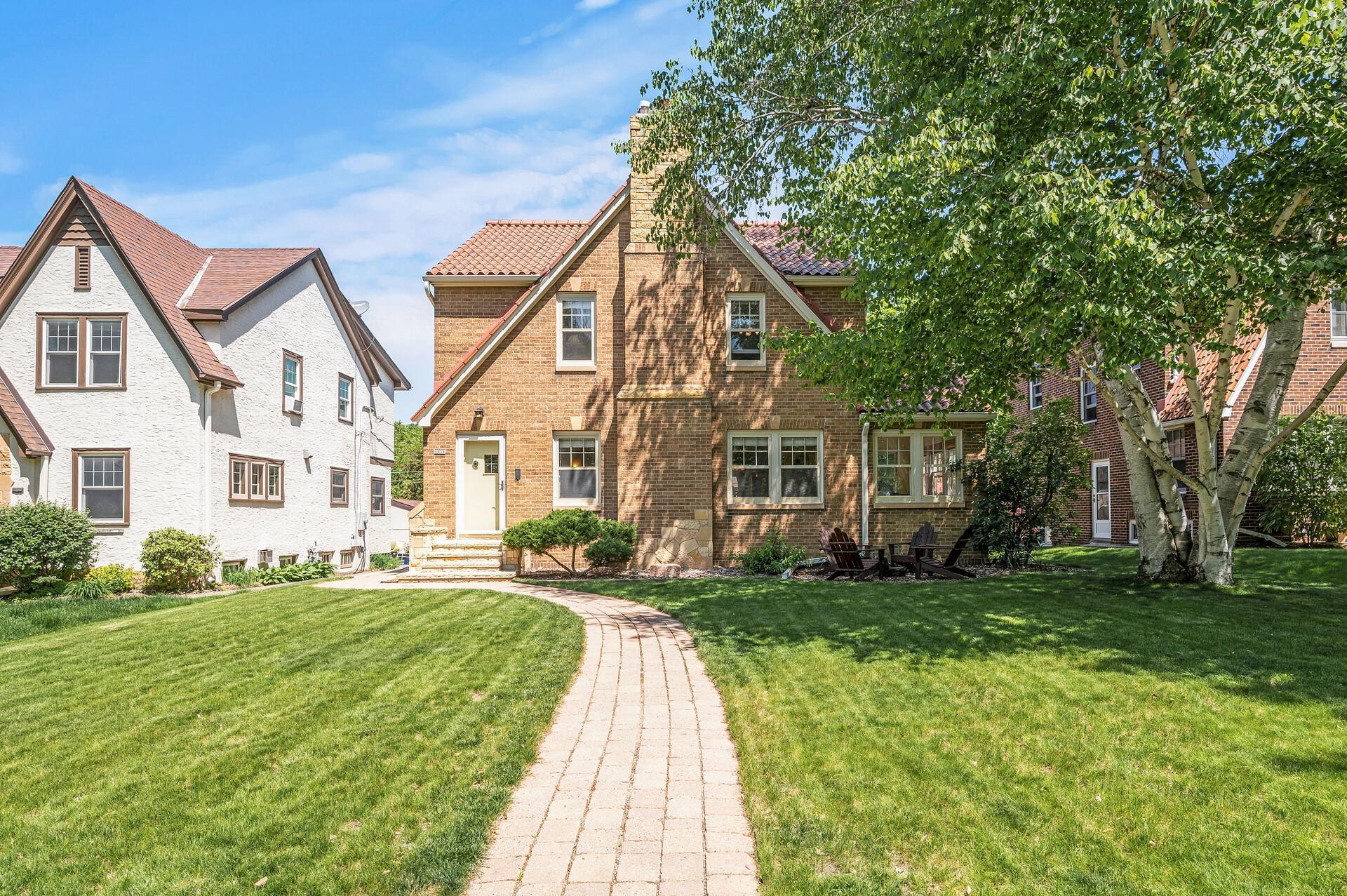1651 Highland Parkway