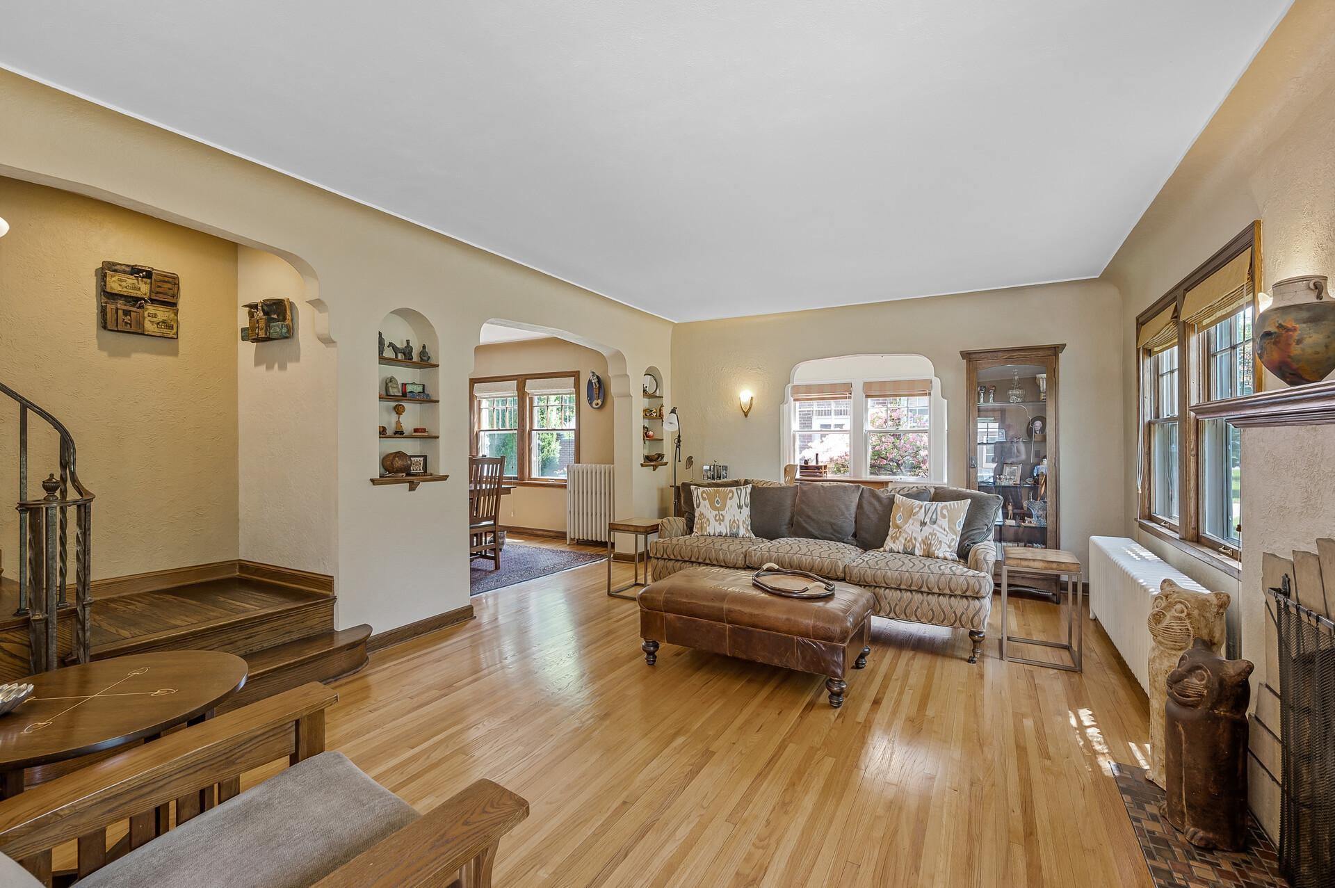 1651 Highland Parkway