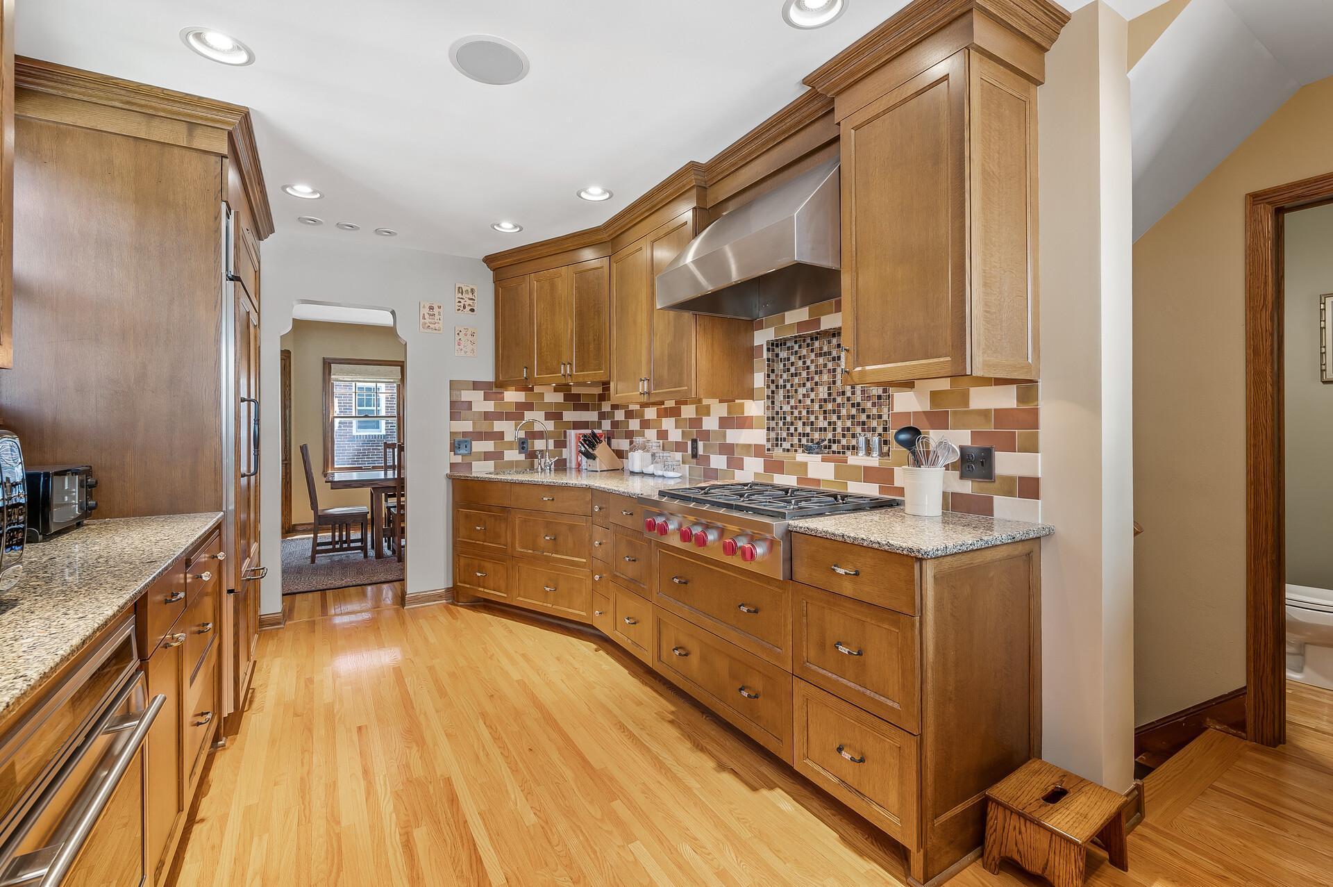 1651 Highland Parkway
