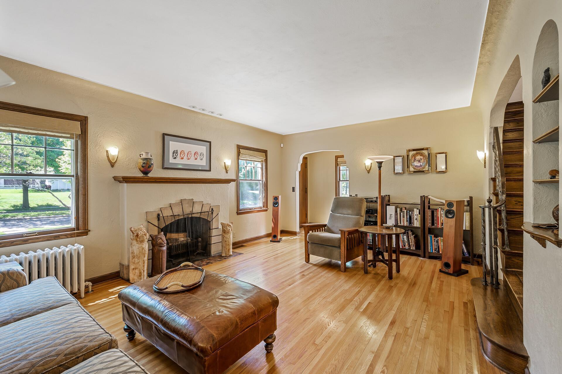 1651 Highland Parkway