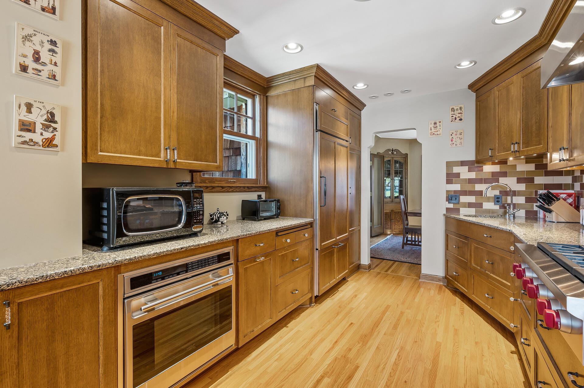 1651 Highland Parkway