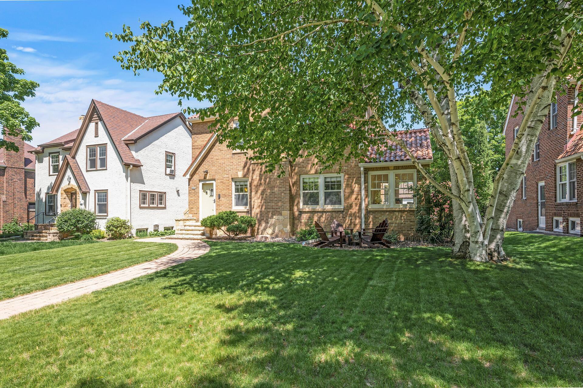 1651 Highland Parkway