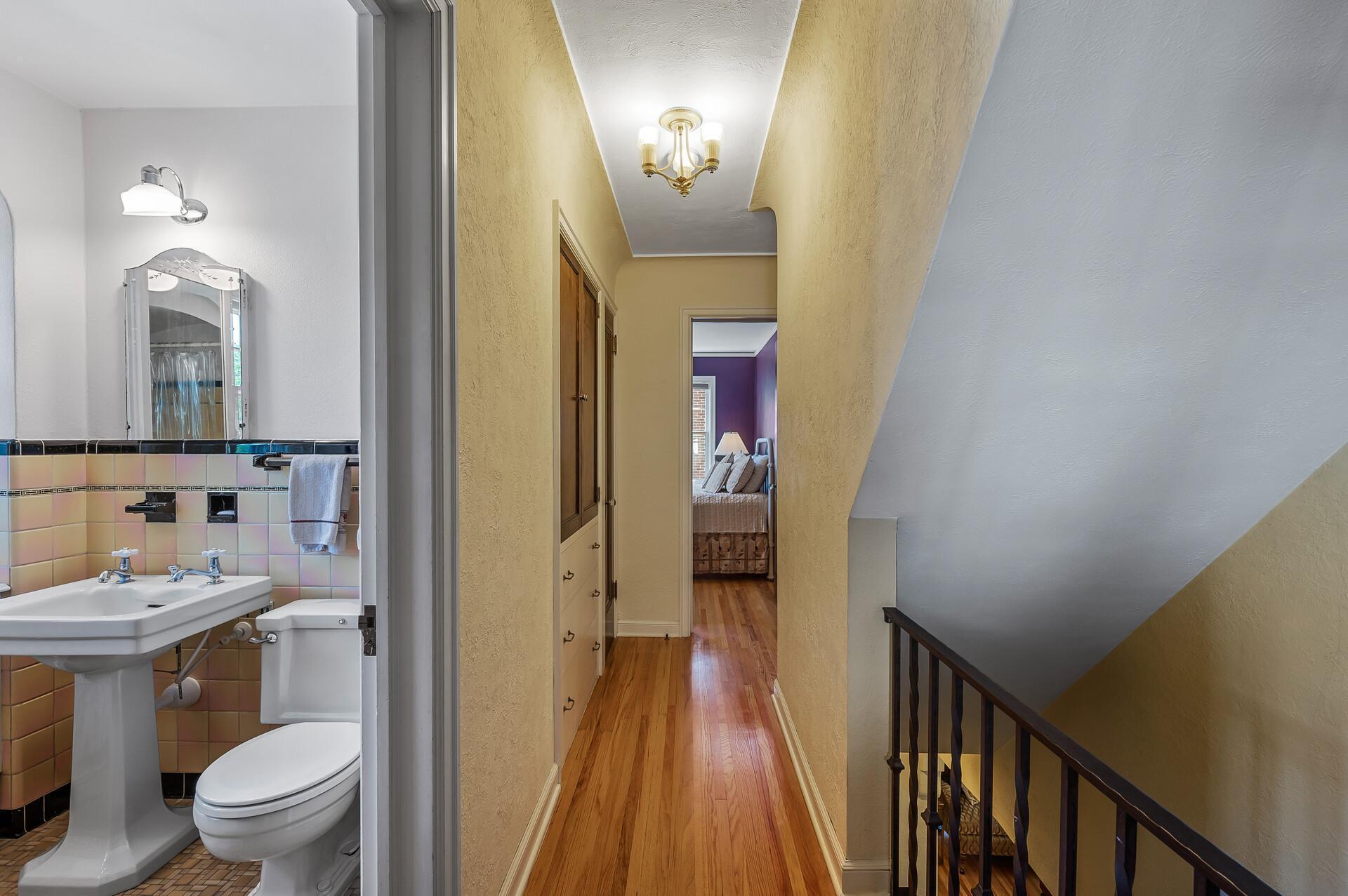 1651 Highland Parkway