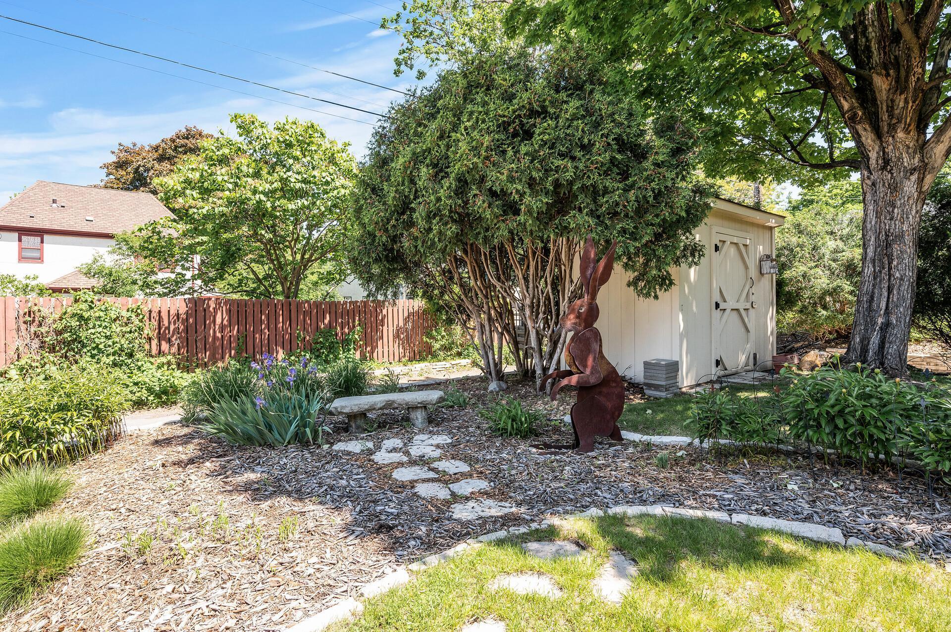 1651 Highland Parkway