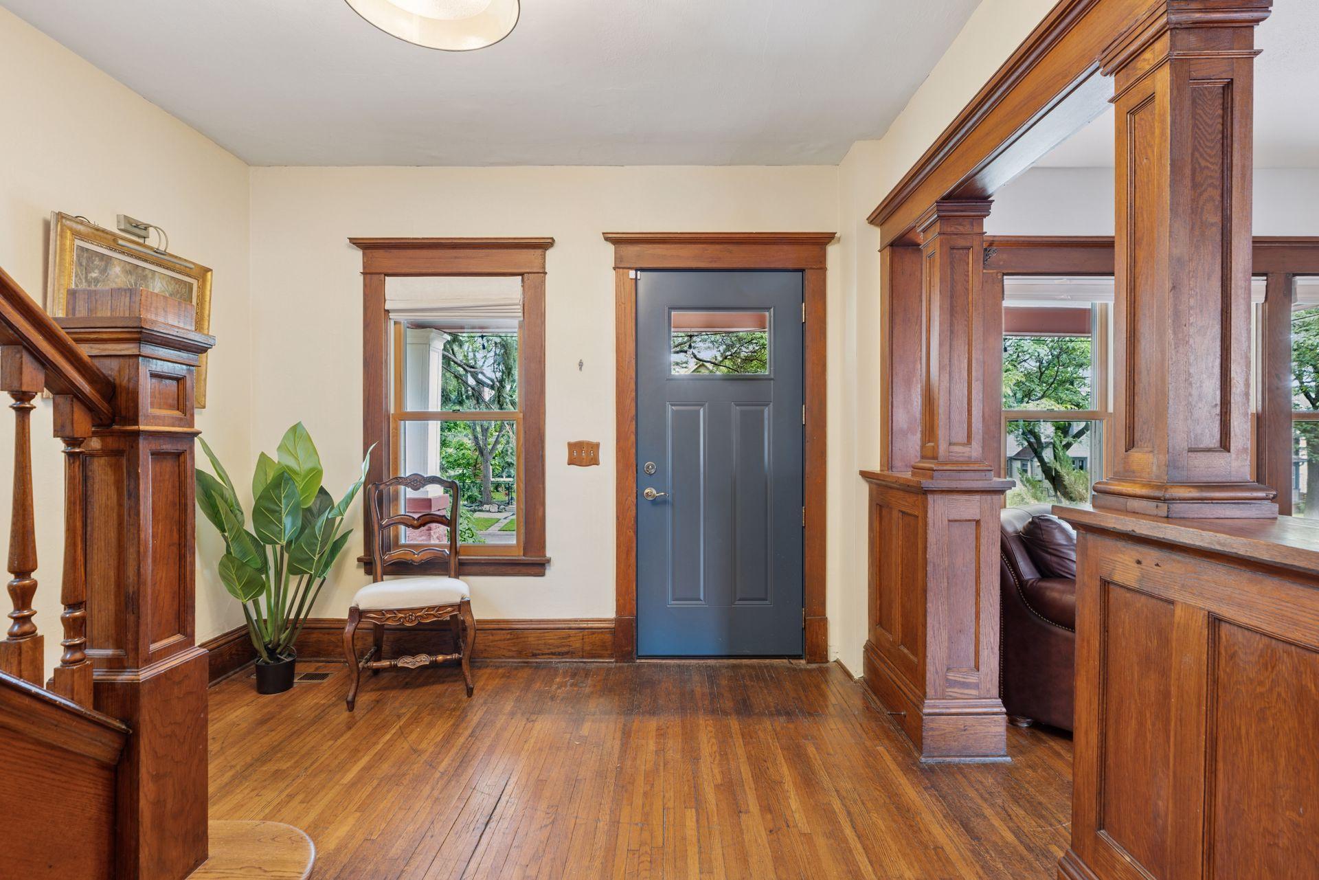 896 Carroll Avenue