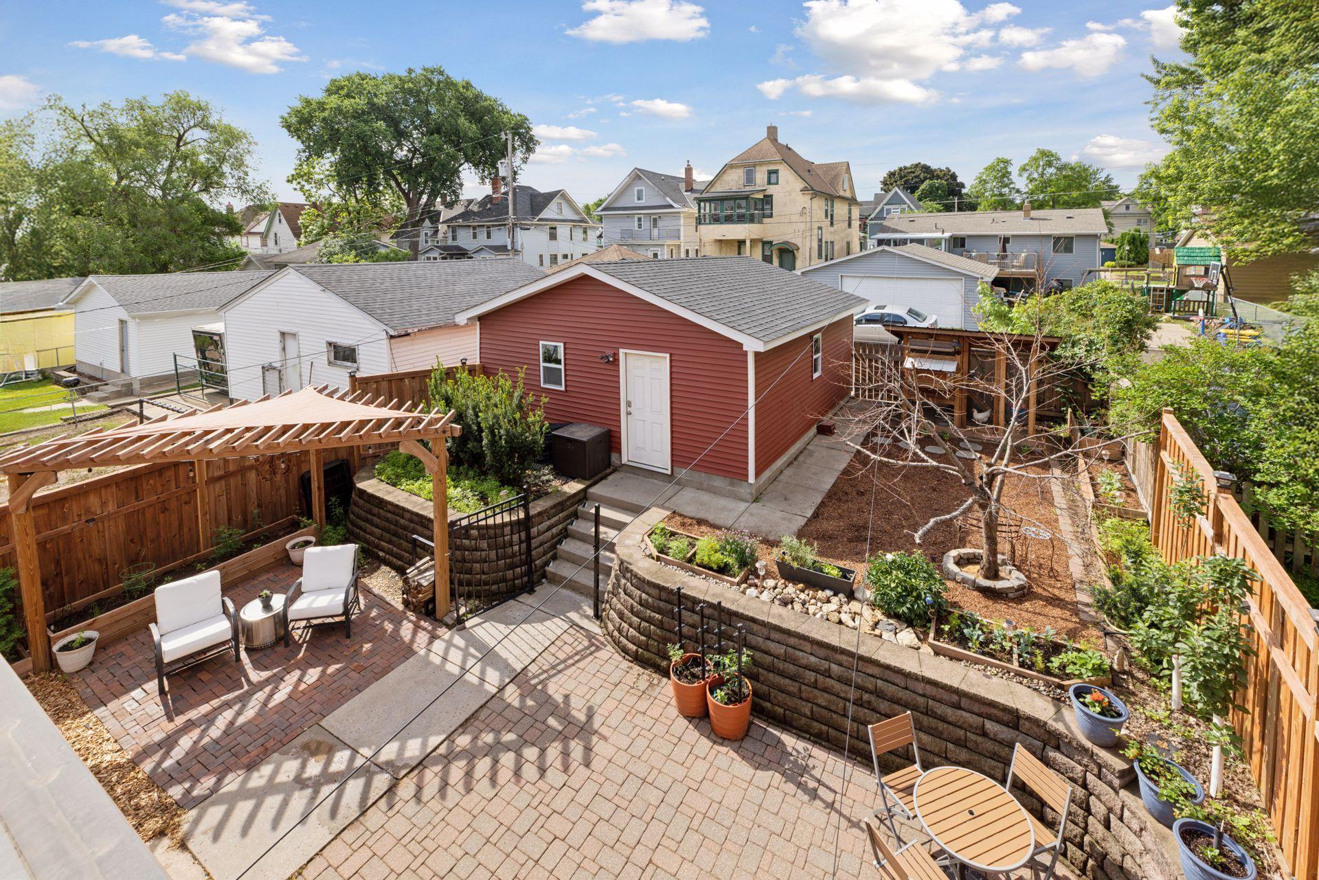 896 Carroll Avenue