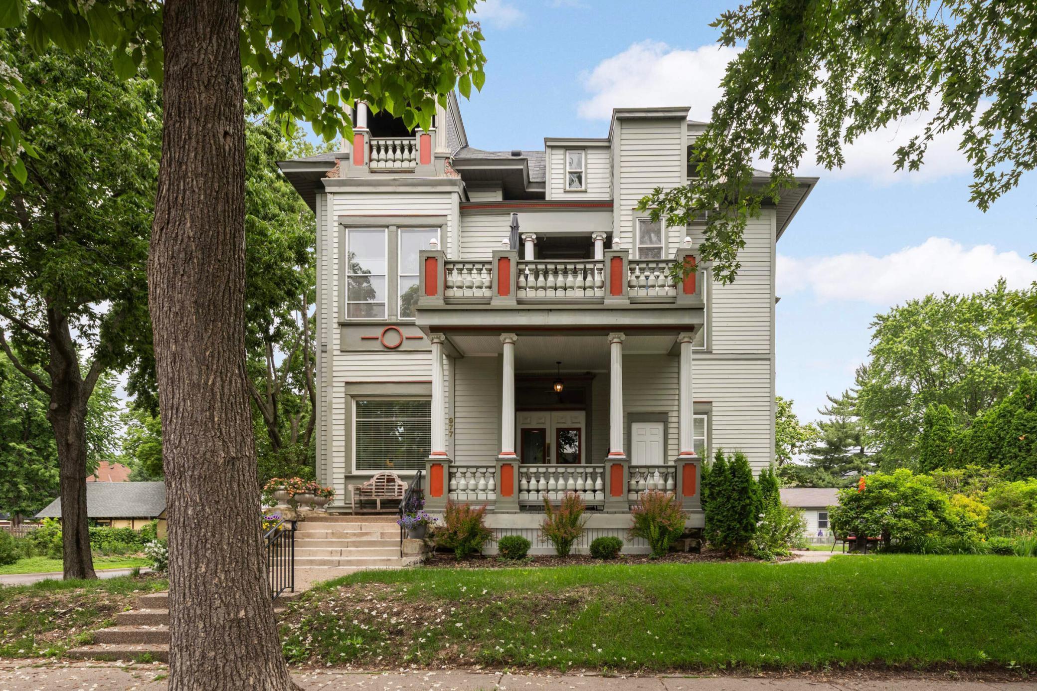 977 Portland Avenue Unit: 1