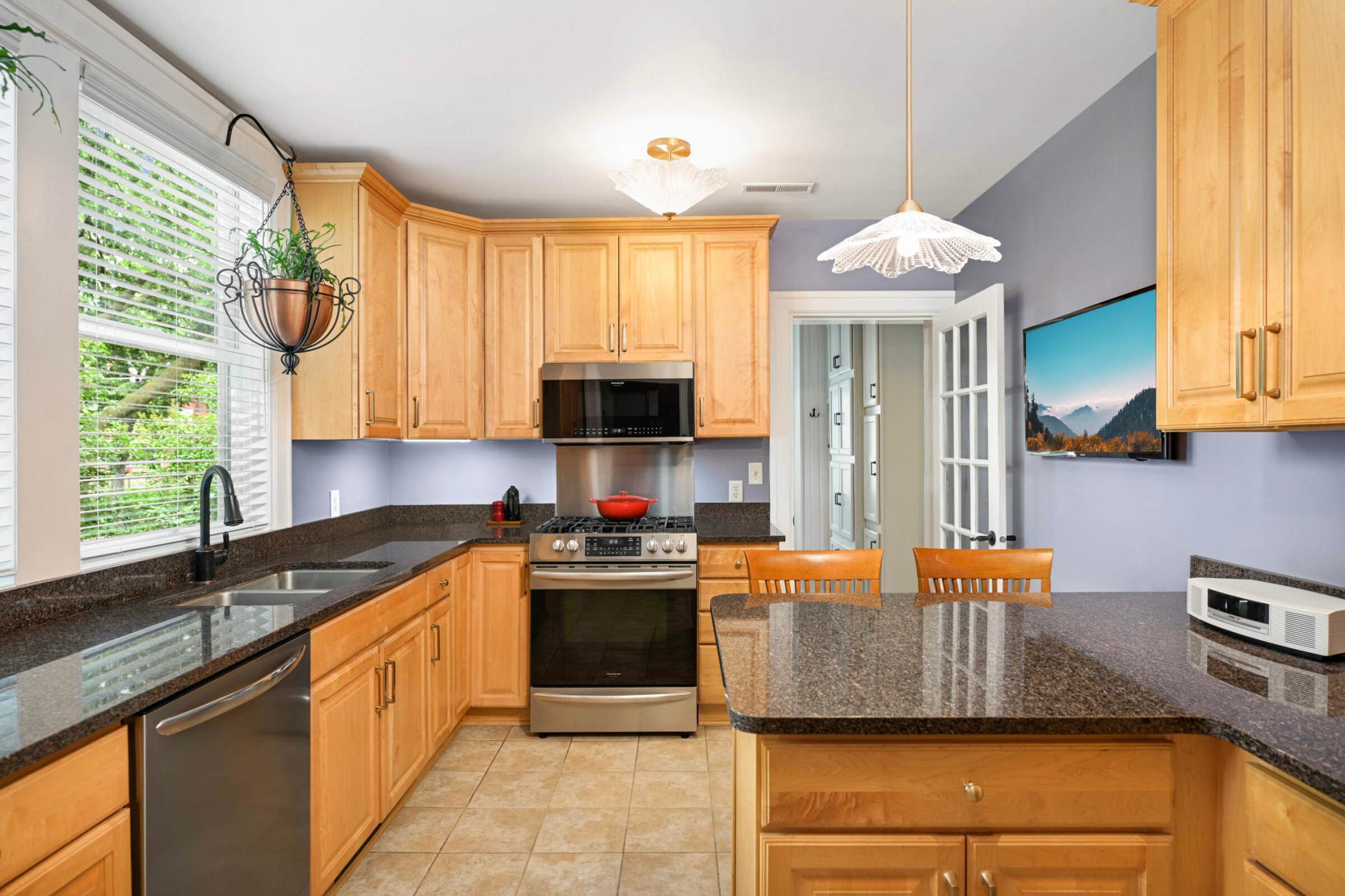 977 Portland Avenue Unit: 1