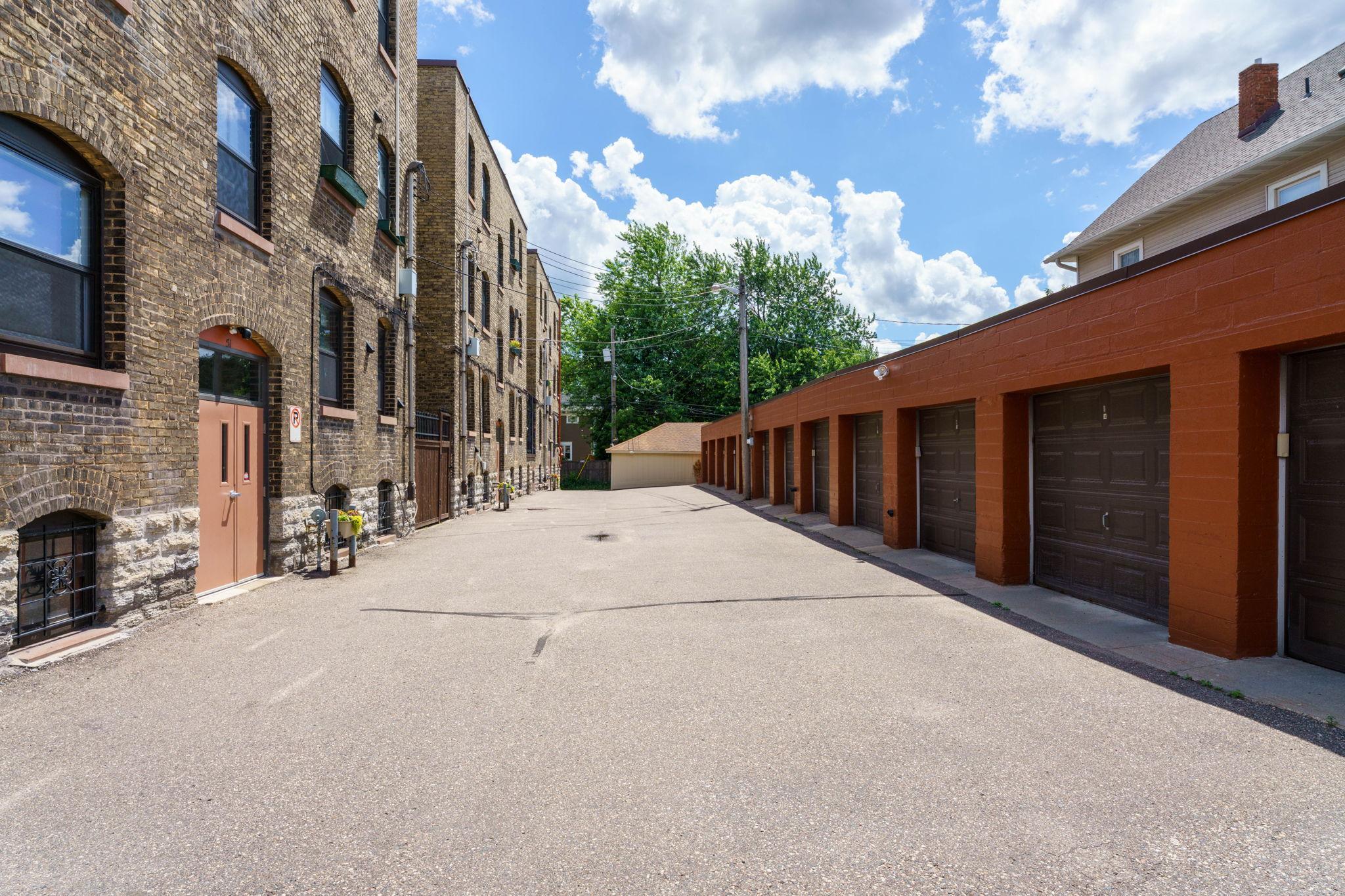 63 Avon Street S Unit: 36