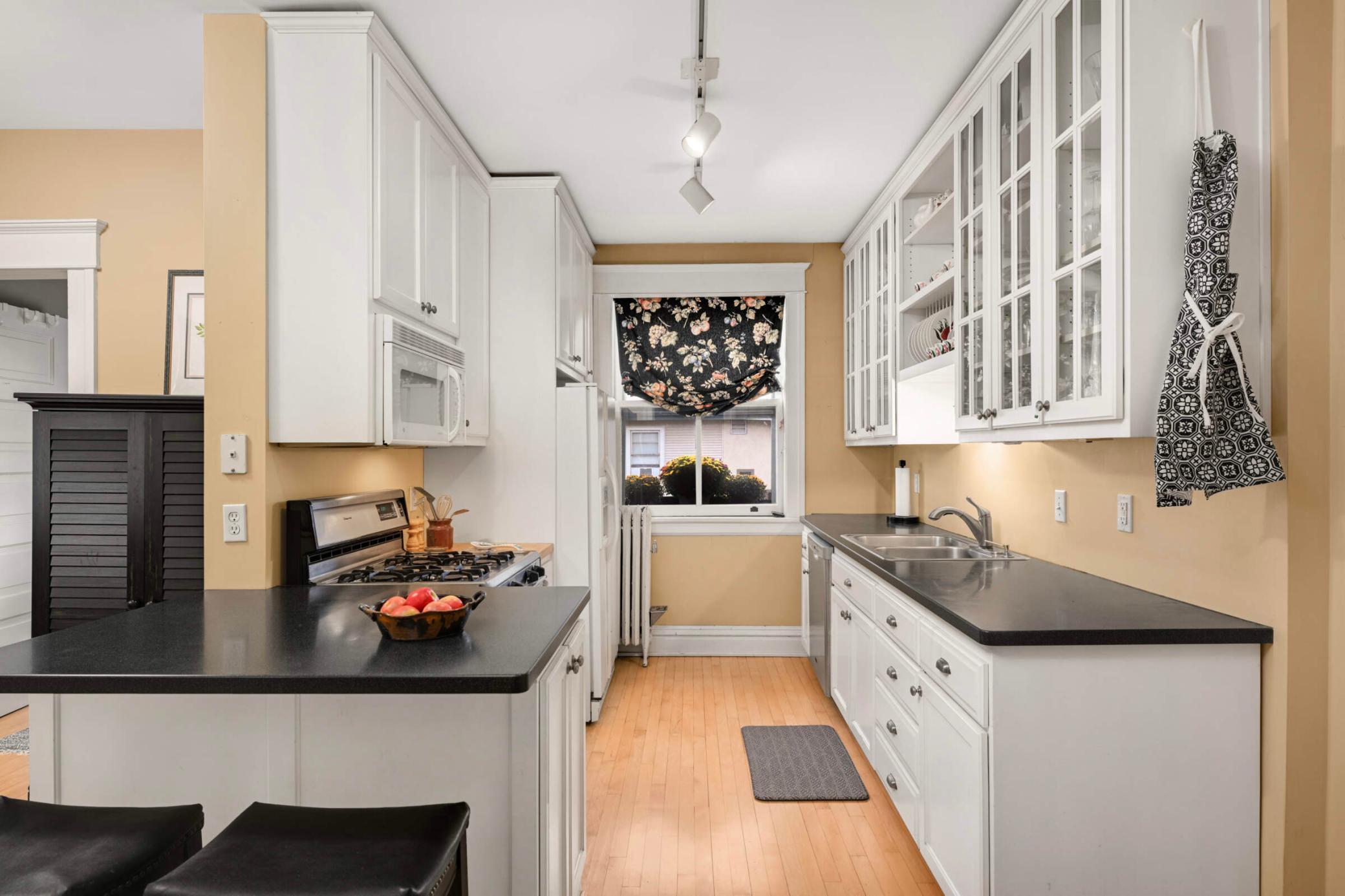 51 Avon Street S Unit: 24