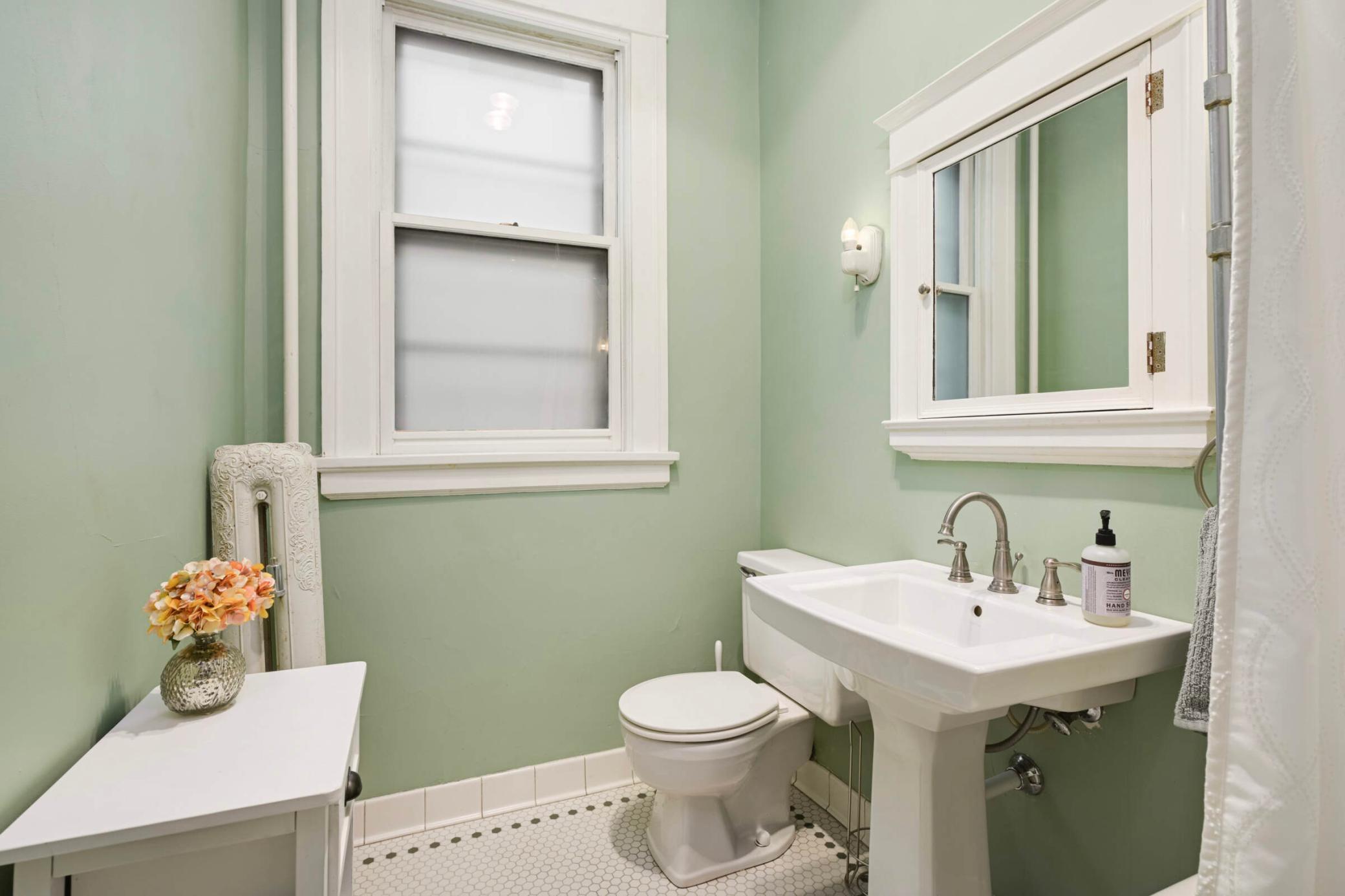 51 Avon Street S Unit: 24
