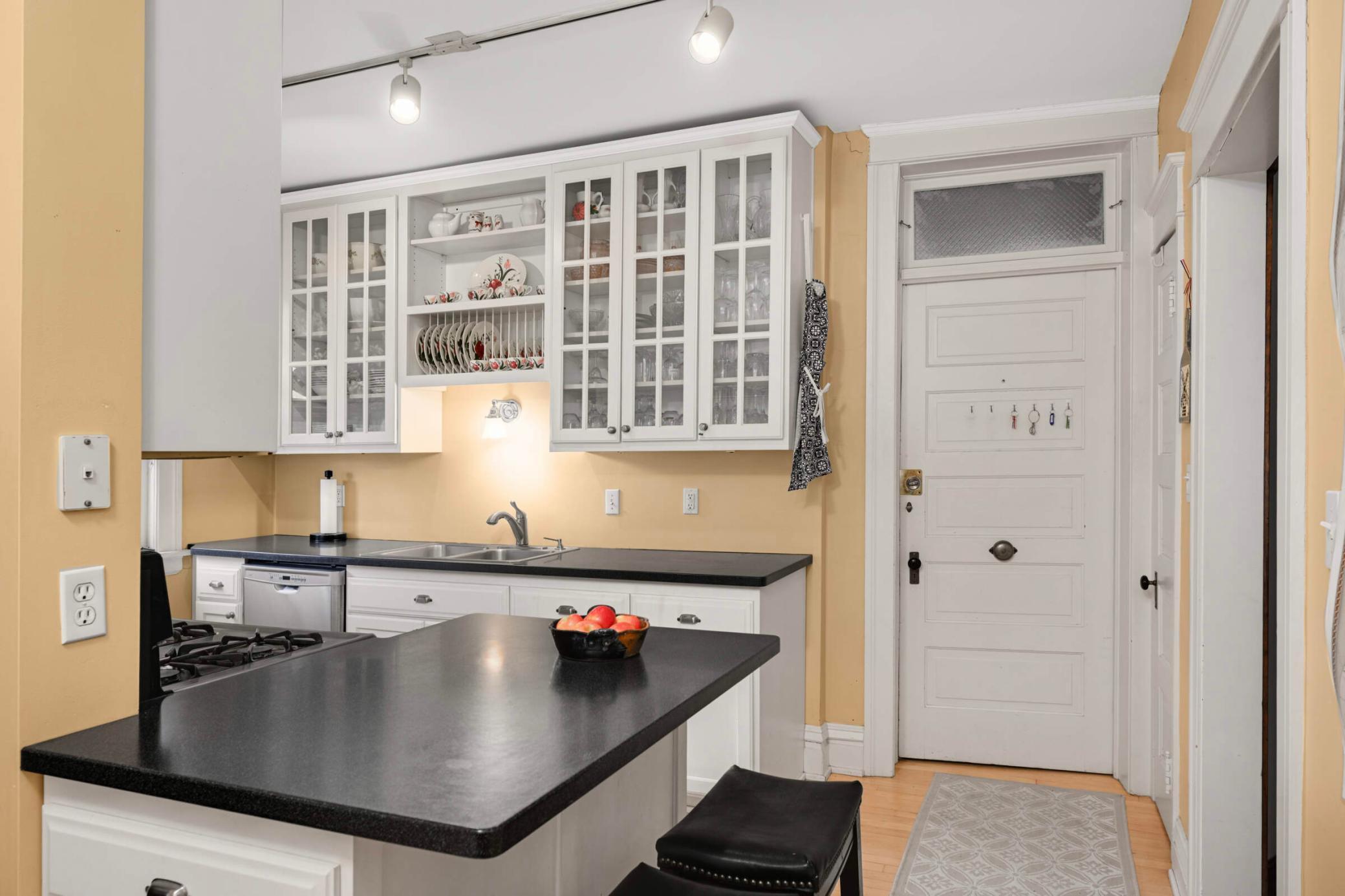 51 Avon Street S Unit: 24