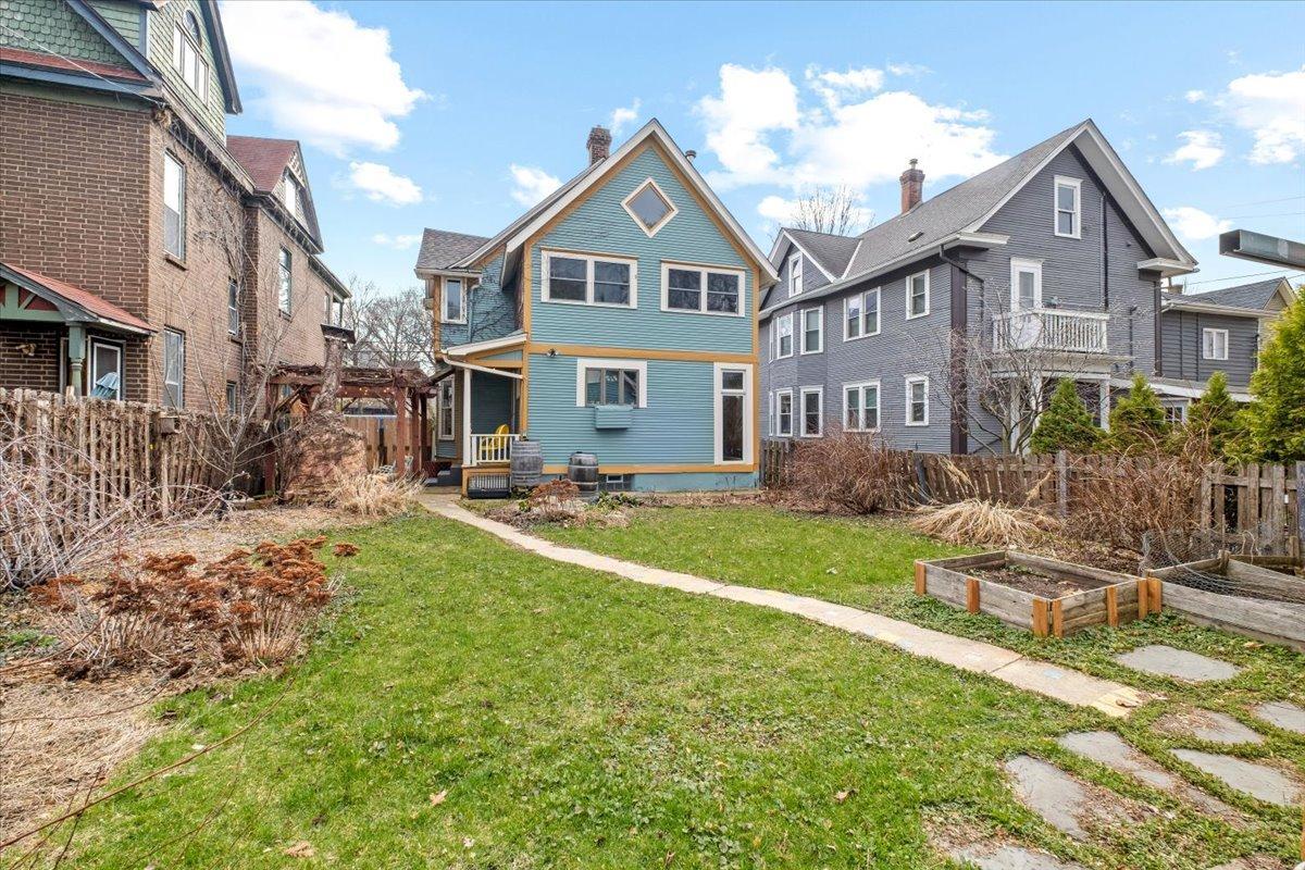 2422 E 22nd Street