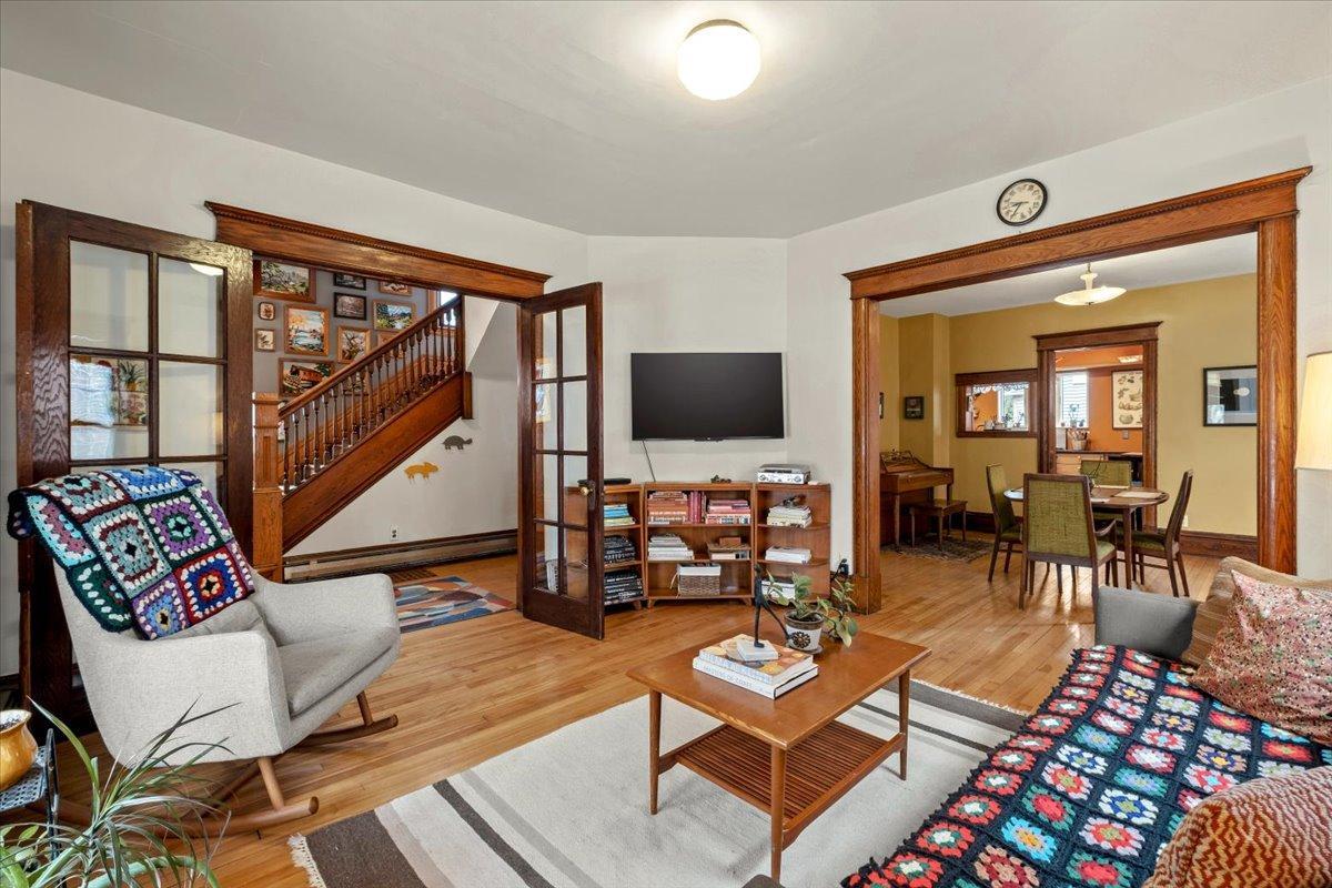 2422 E 22nd Street