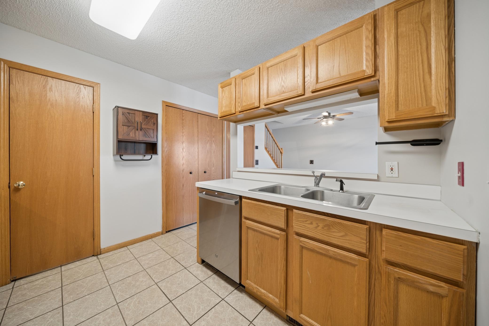 1825 Southcross Drive W Unit: 2306