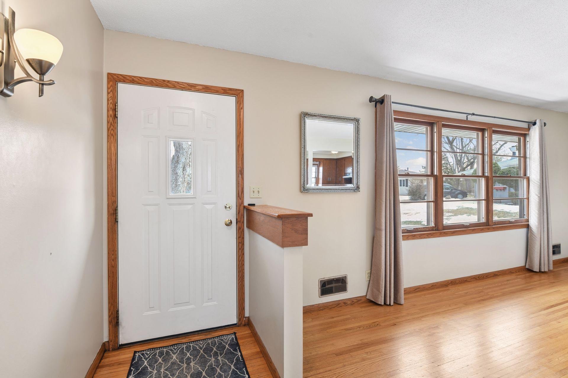 8449 Morris Circle