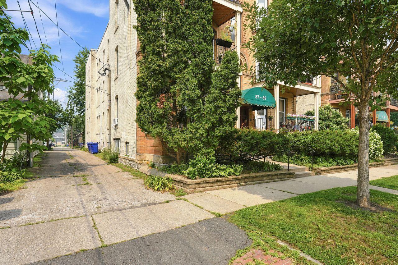 87 Kent Street Unit: 2