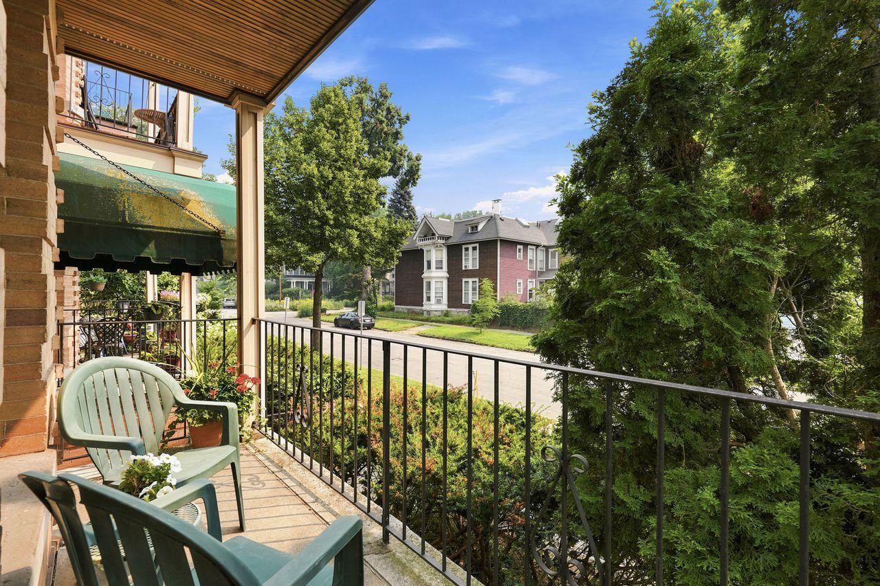 87 Kent Street Unit: 2