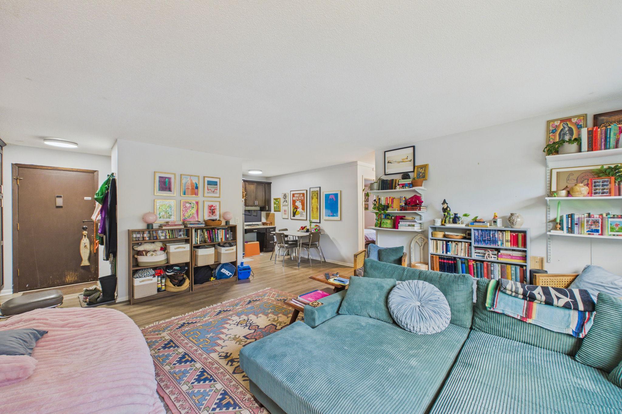 2630 Pleasant Avenue Unit: 205