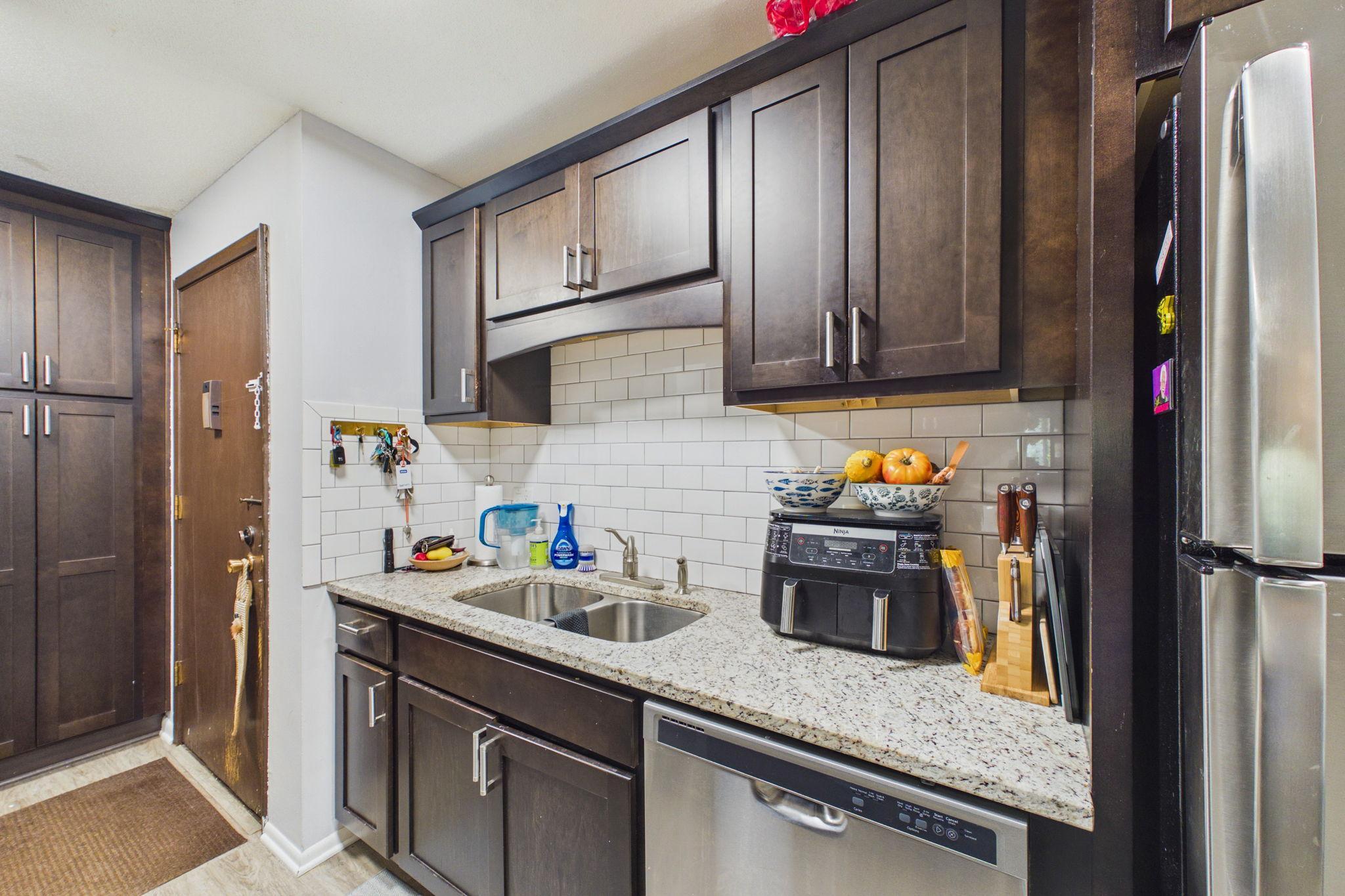 2630 Pleasant Avenue Unit: 205