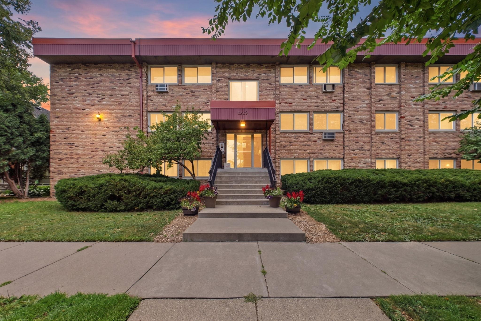 2630 Pleasant Avenue Unit: 205