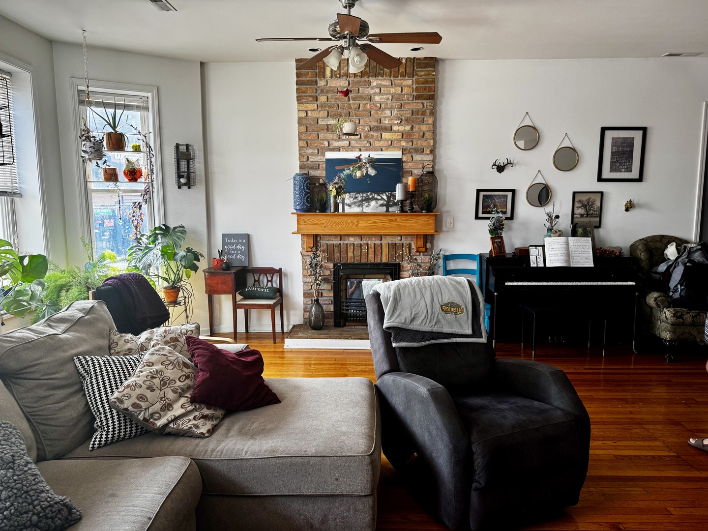 948 W Addison Street Unit: 2