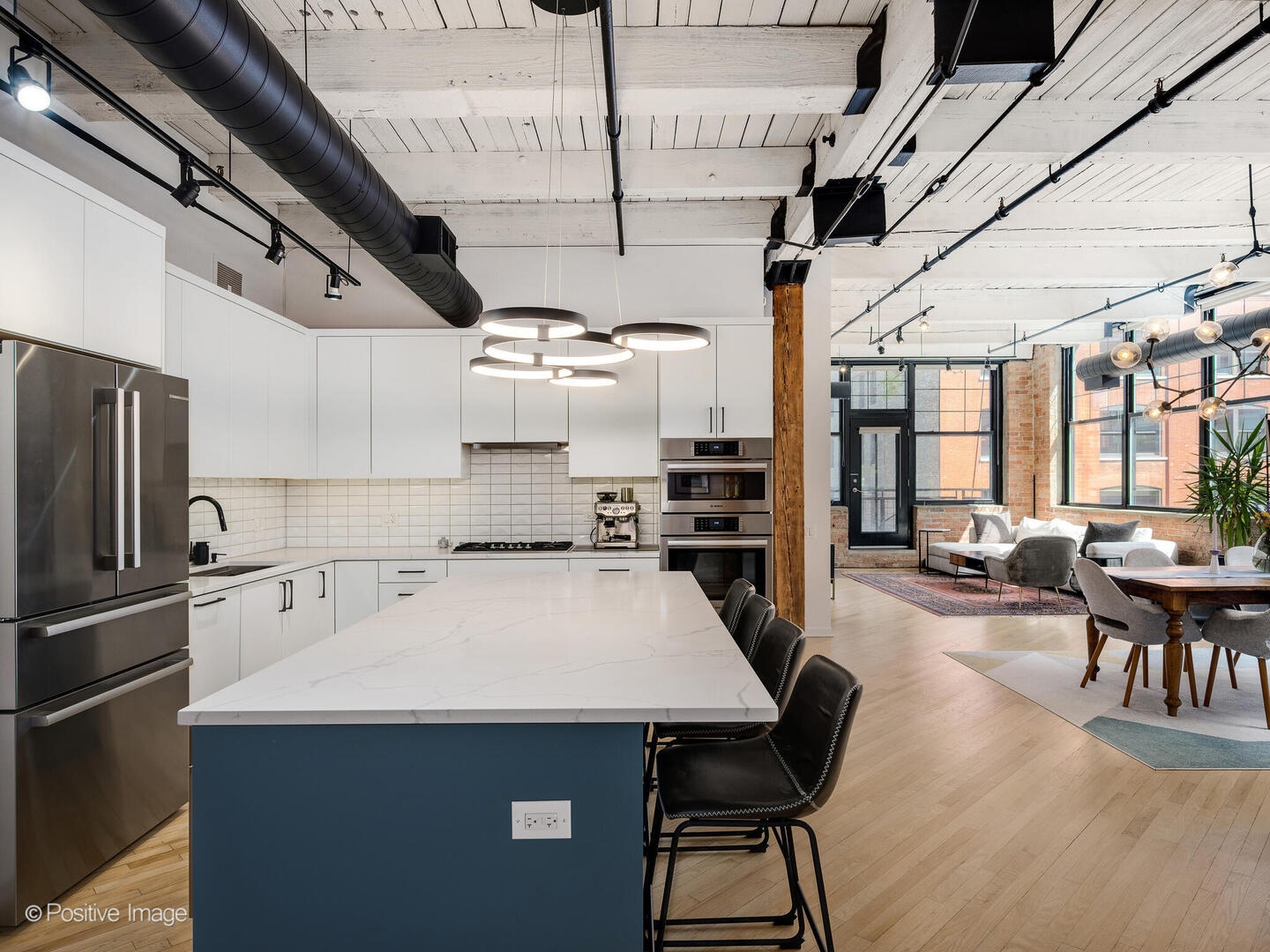 1000 W Washington Boulevard Unit: 334