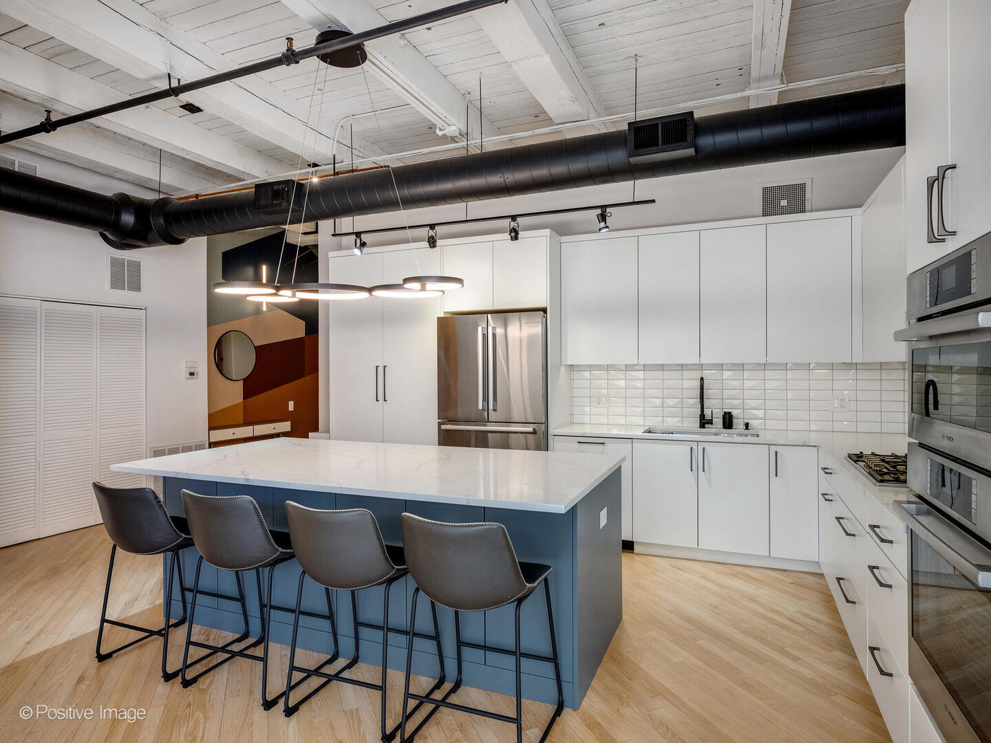 1000 W Washington Boulevard Unit: 334