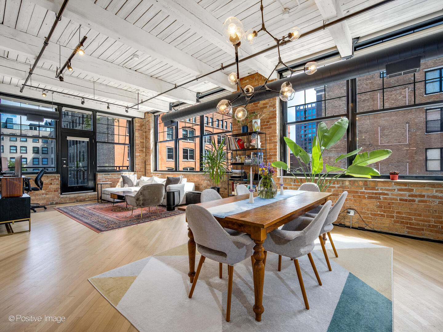 1000 W Washington Boulevard Unit: 334