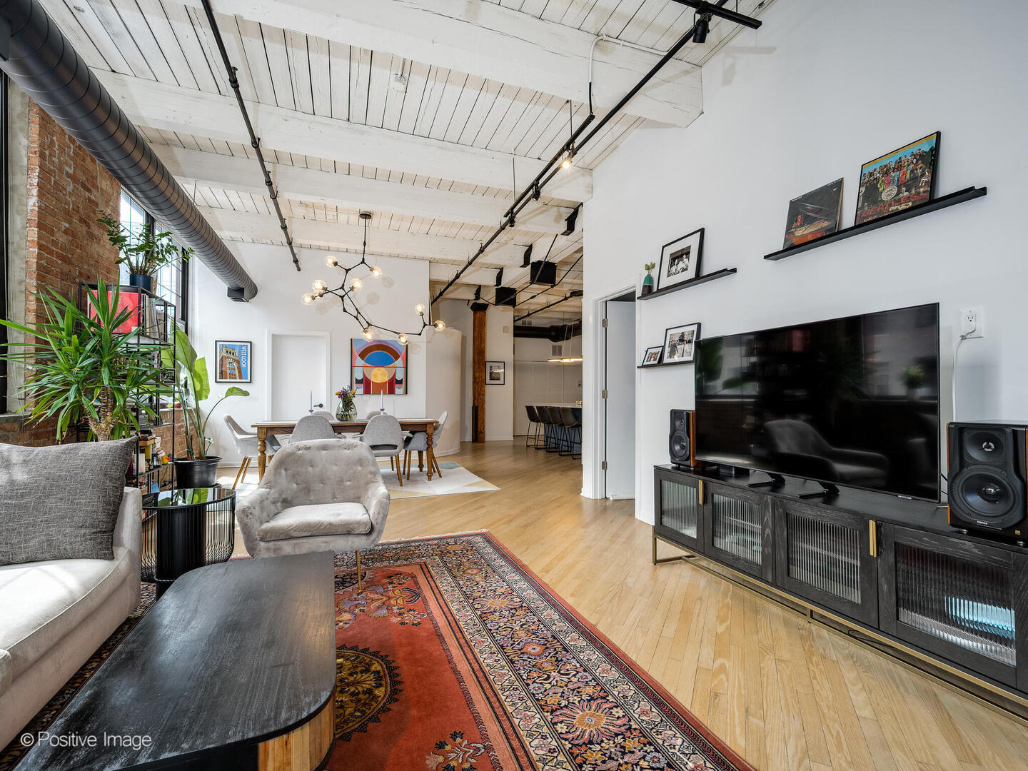 1000 W Washington Boulevard Unit: 334