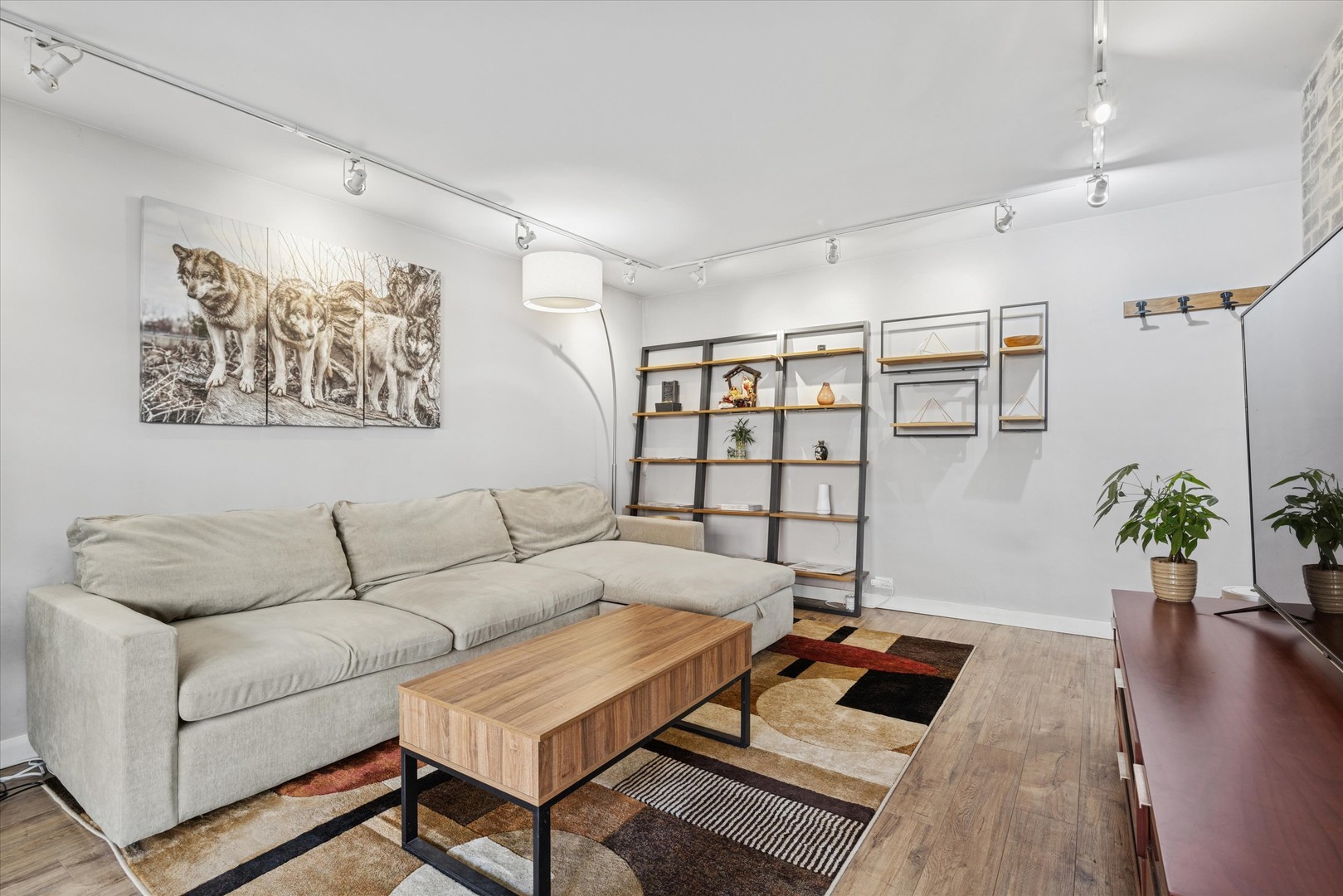 2600 N Hampden Court Unit: J1