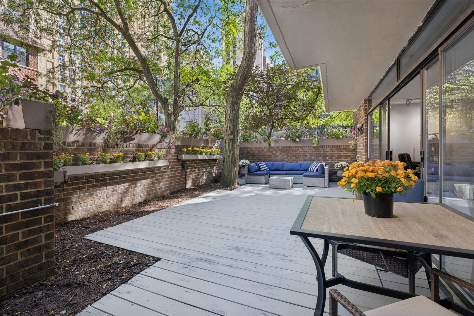 2600 N Hampden Court Unit: J1