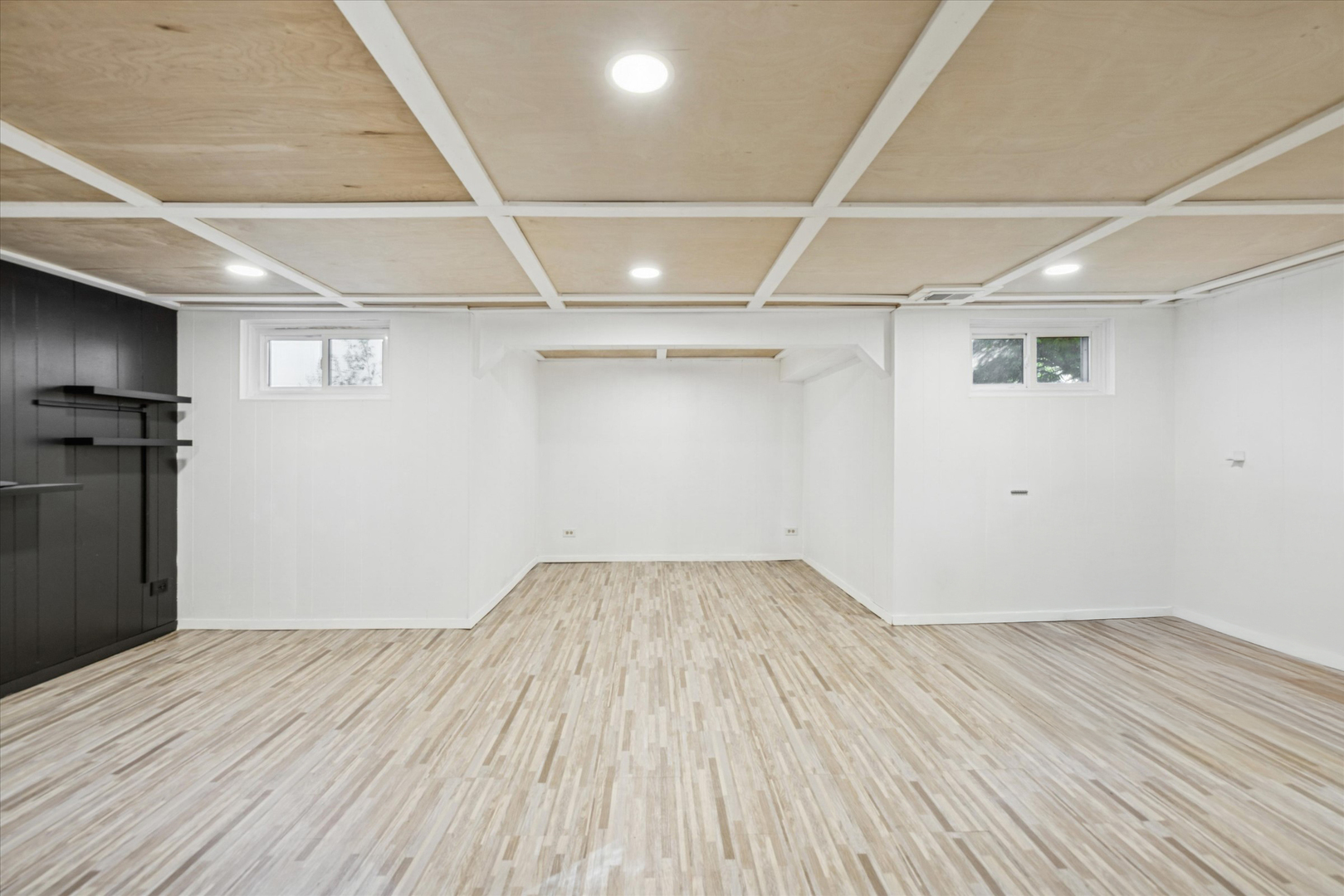 235 S Oakland Grove Avenue