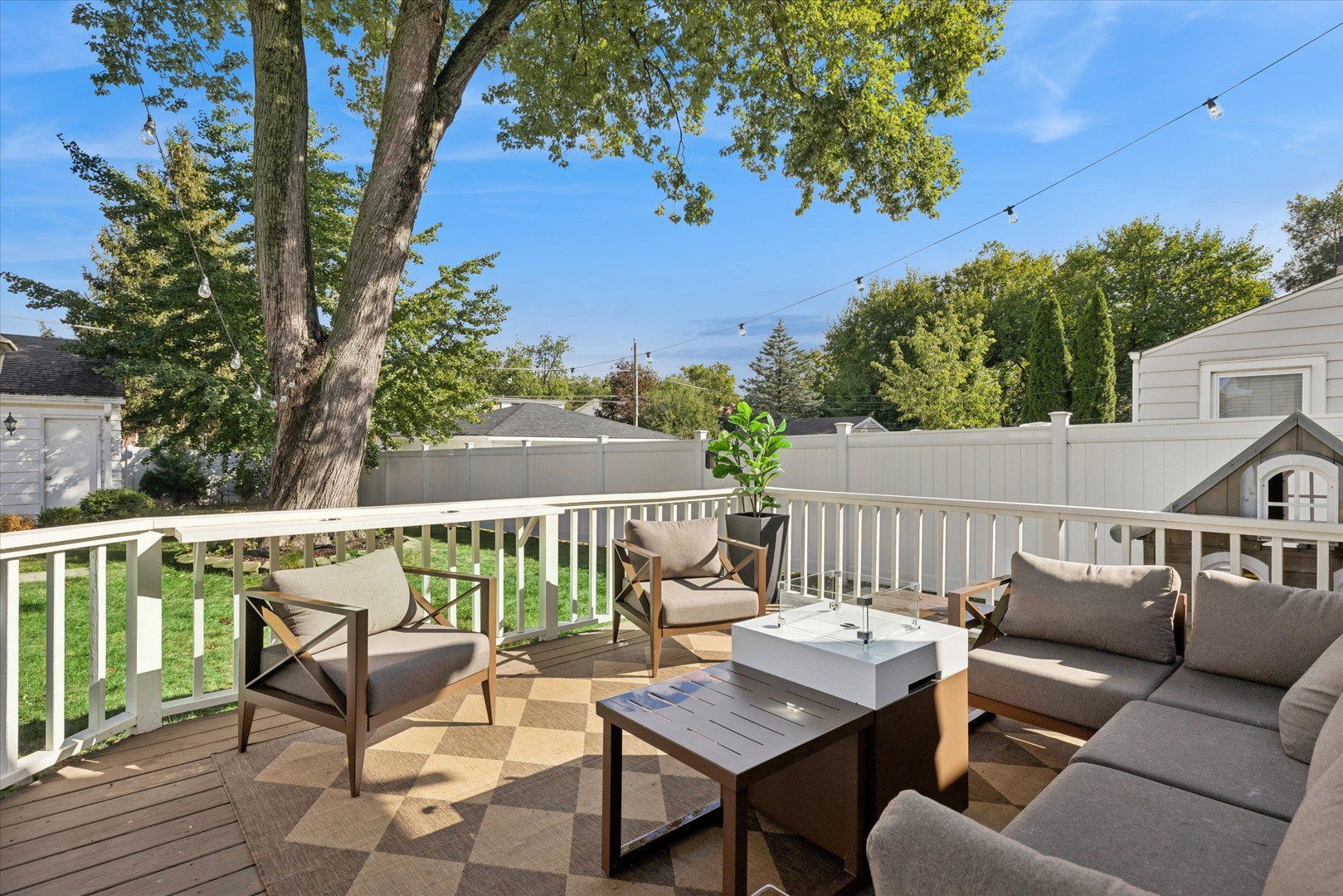 235 S Oakland Grove Avenue