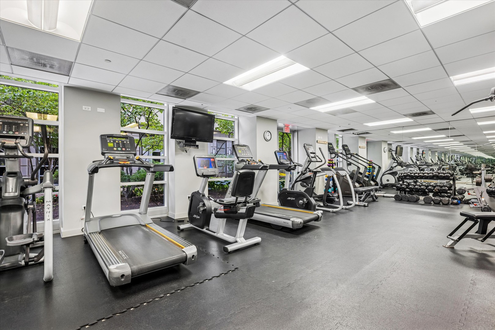 720 N Larrabee Street Unit: 1002