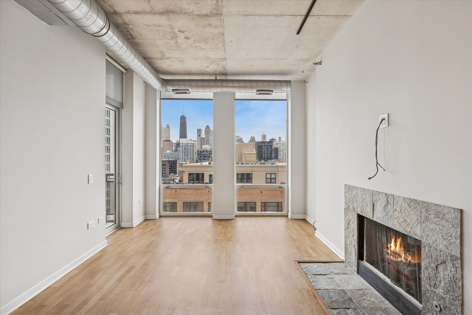 720 N Larrabee Street Unit: 1002