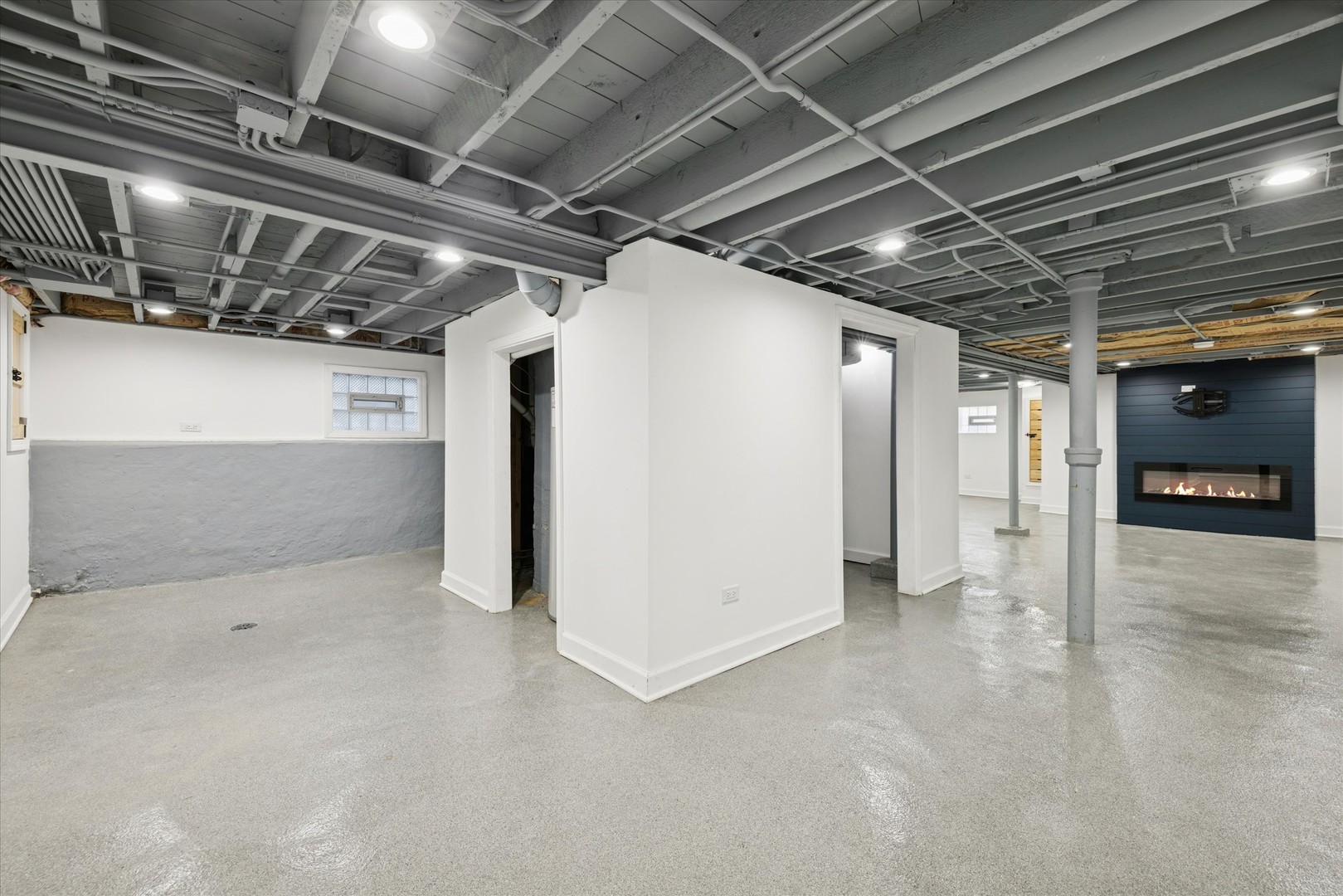 3831 N New England Avenue