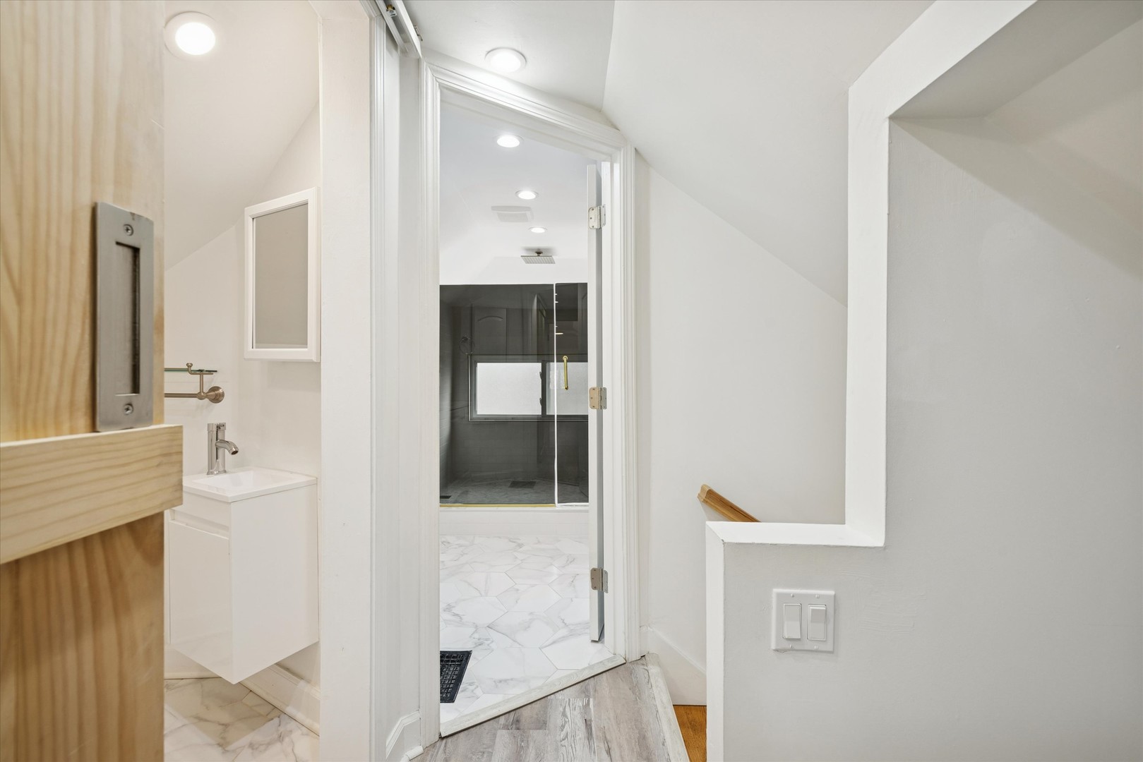 3831 N New England Avenue