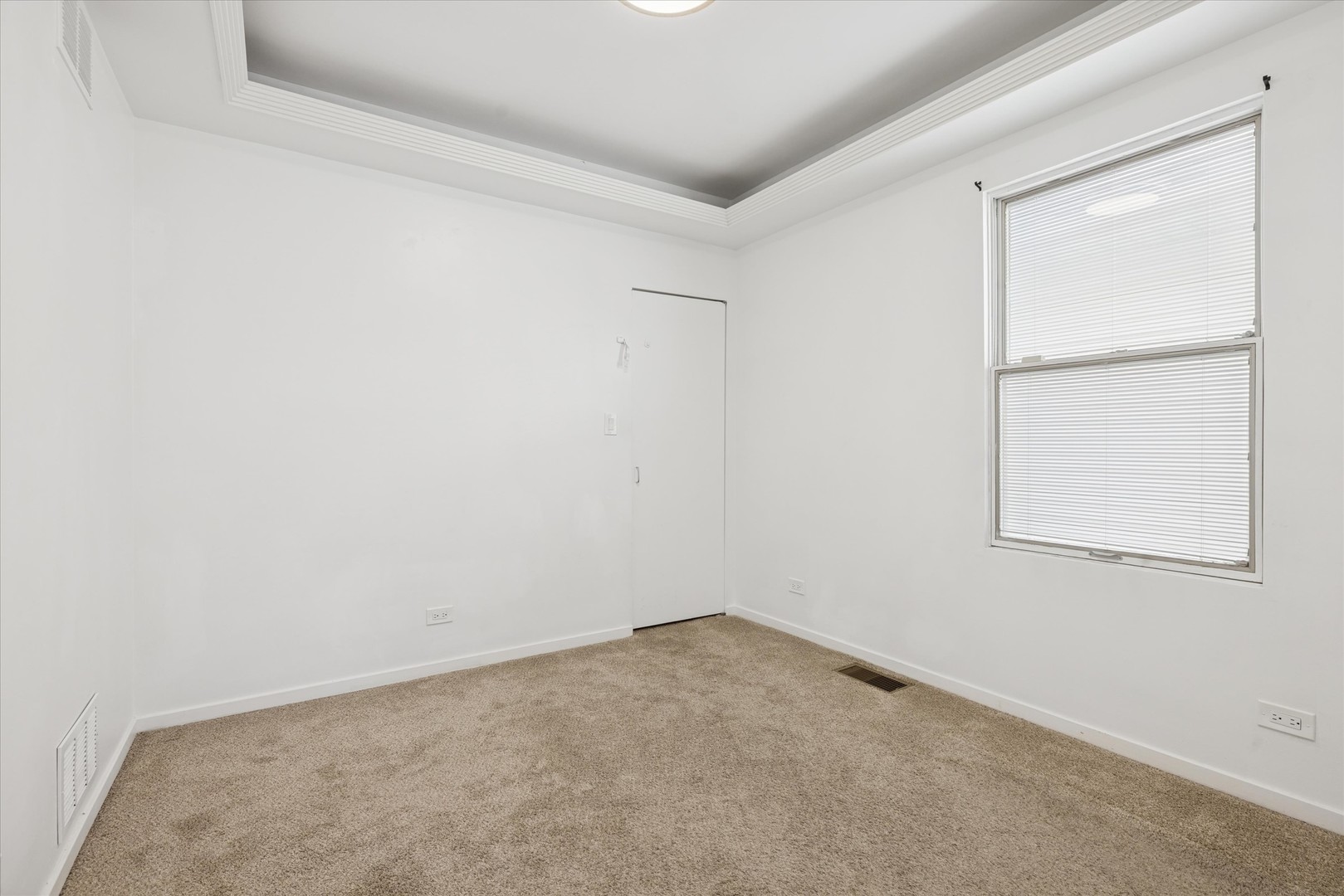 3831 N New England Avenue