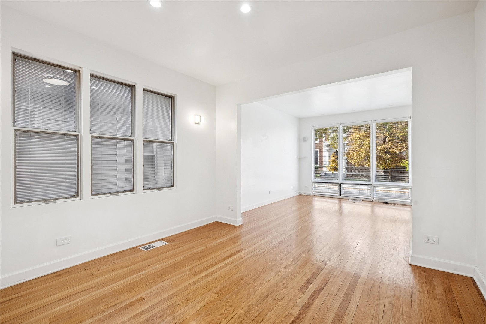 3831 N New England Avenue