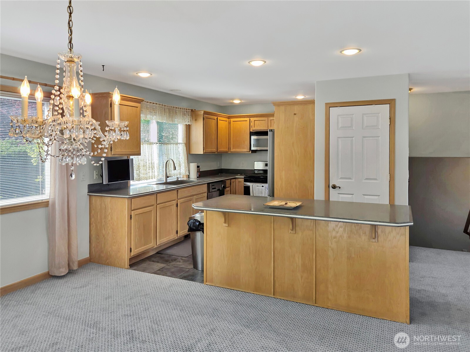 710 SW Echo Loop