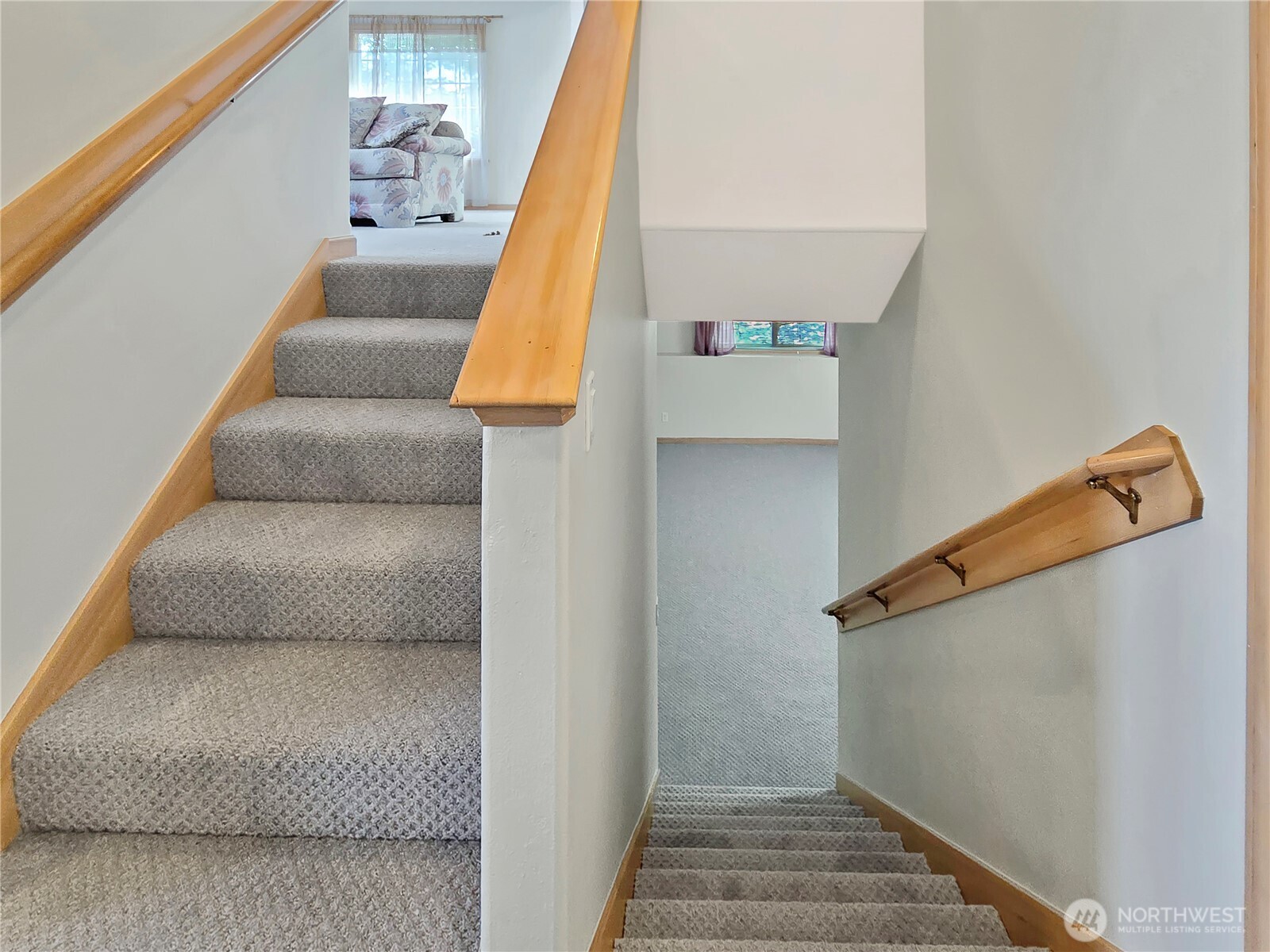 710 SW Echo Loop