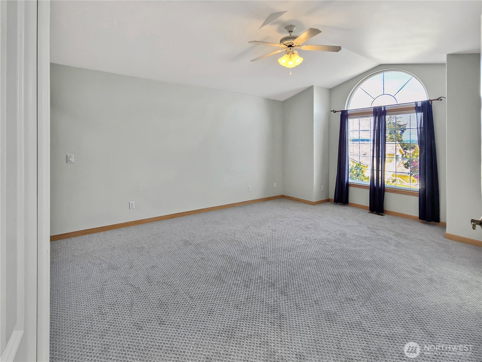 710 SW Echo Loop