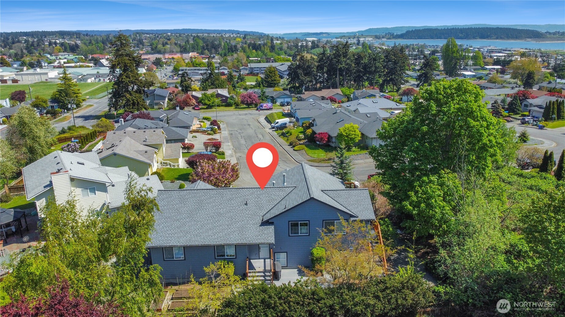 710 SW Echo Loop