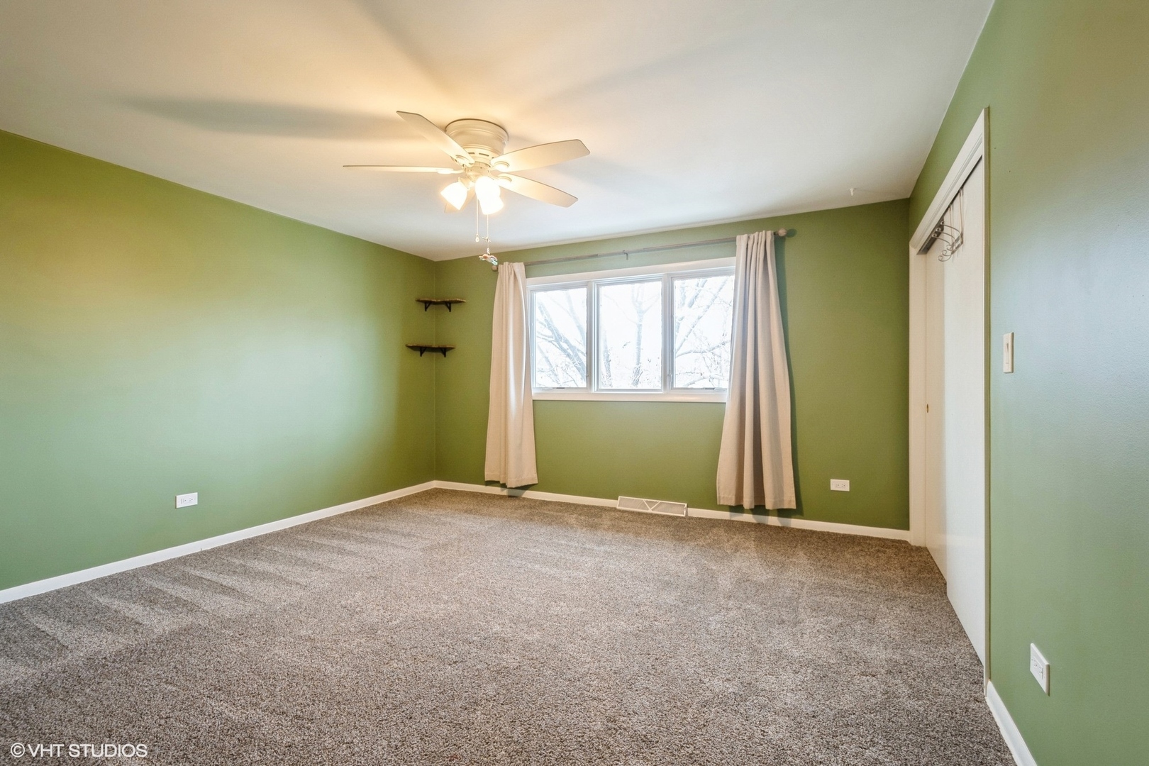 1426 S CLIFTON Avenue