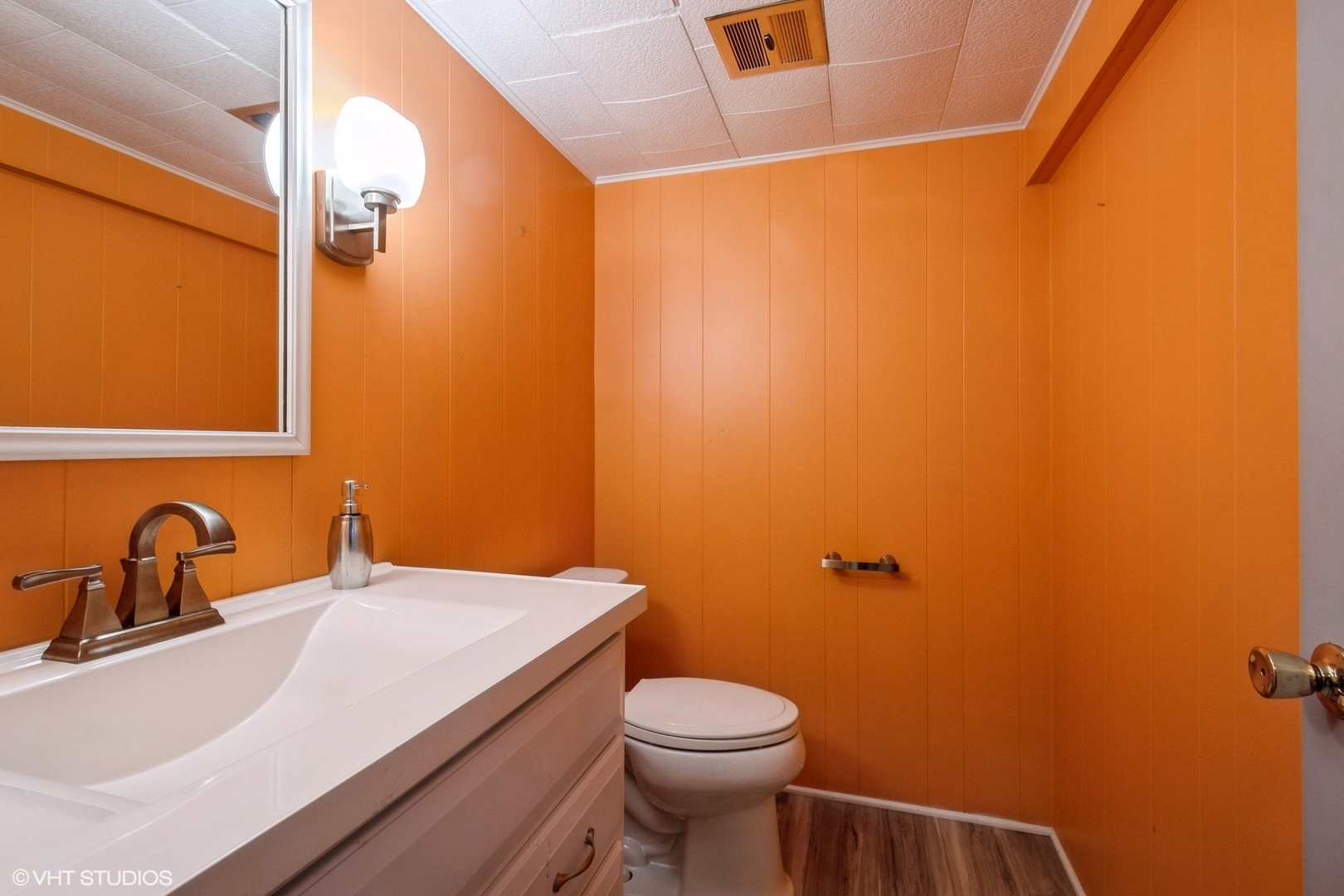 1426 S CLIFTON Avenue