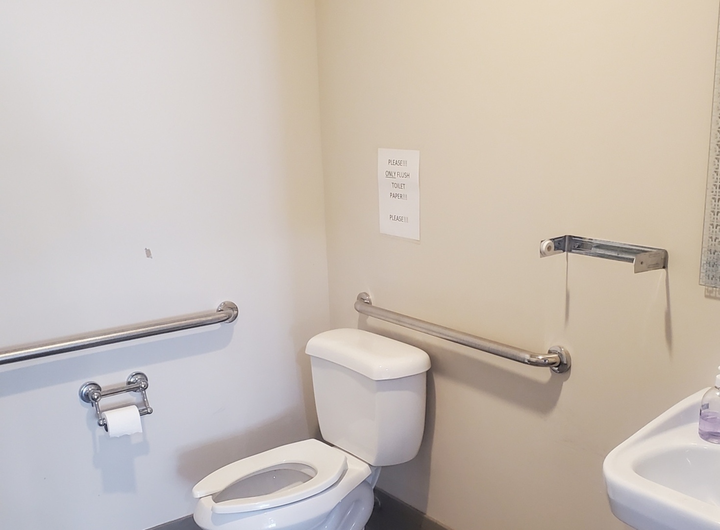 7055 W Higgins Avenue